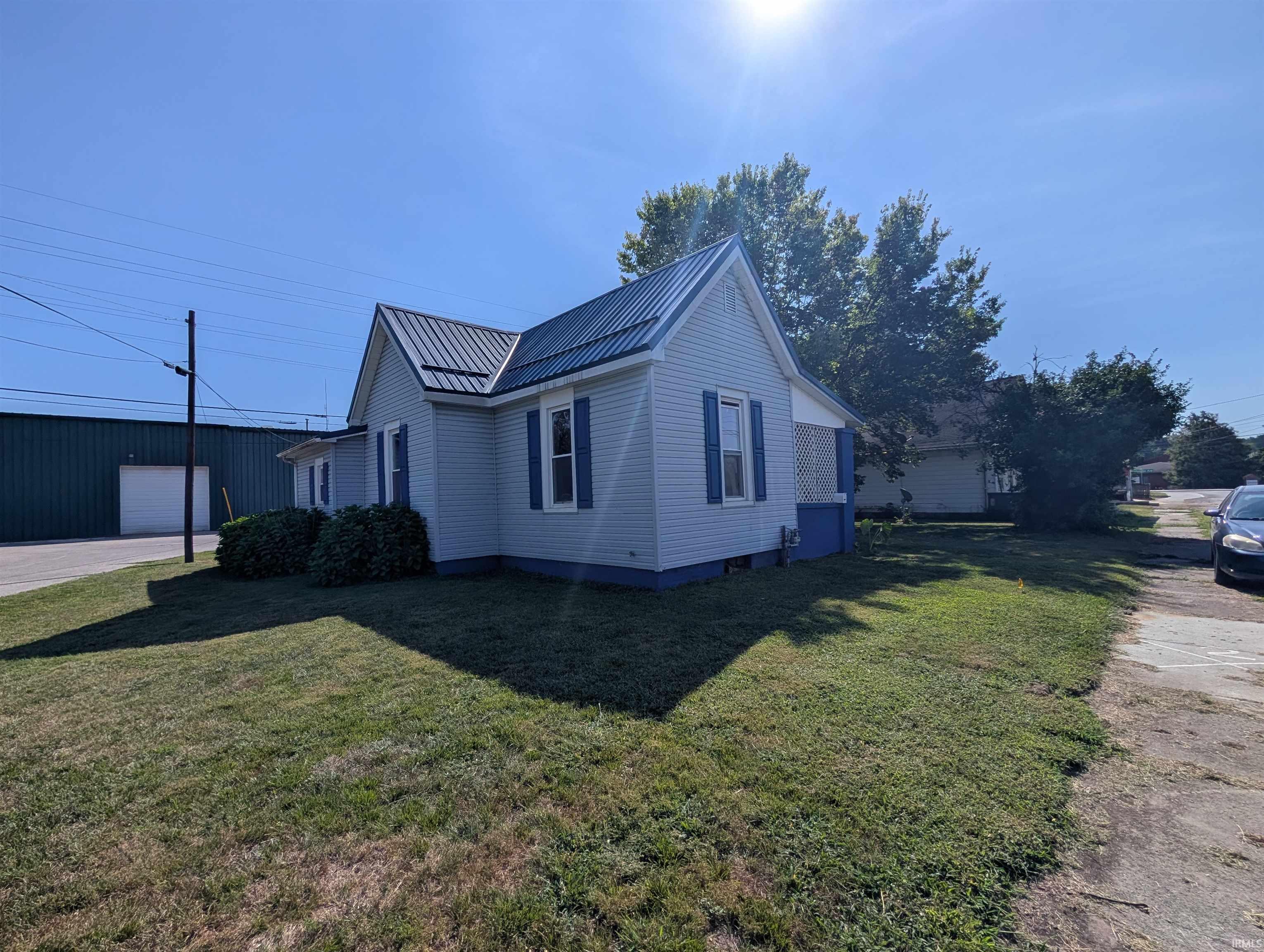 906 Emison Avenue Property Photo 1