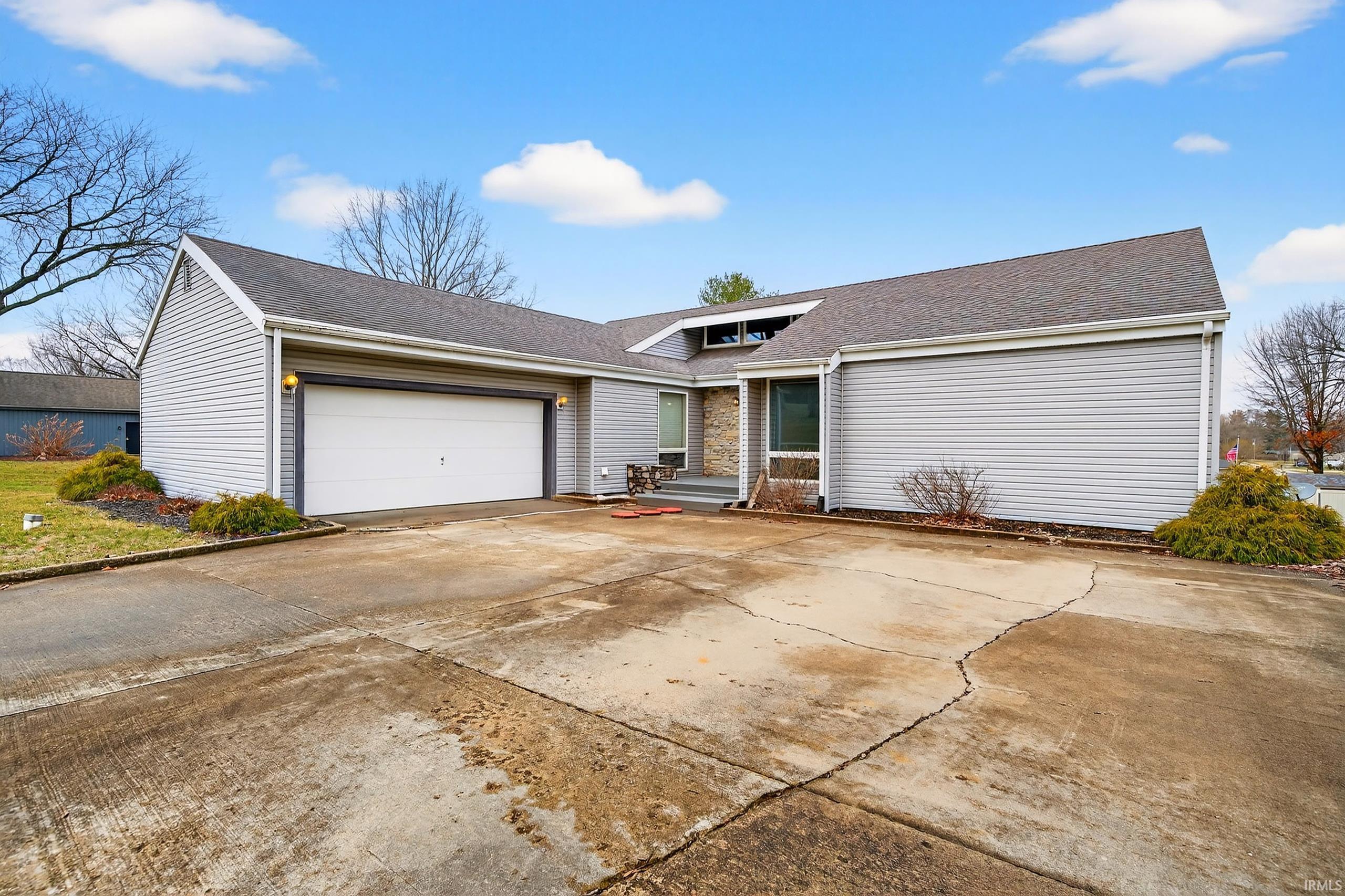 4618 N Shady Lane Property Photo 1