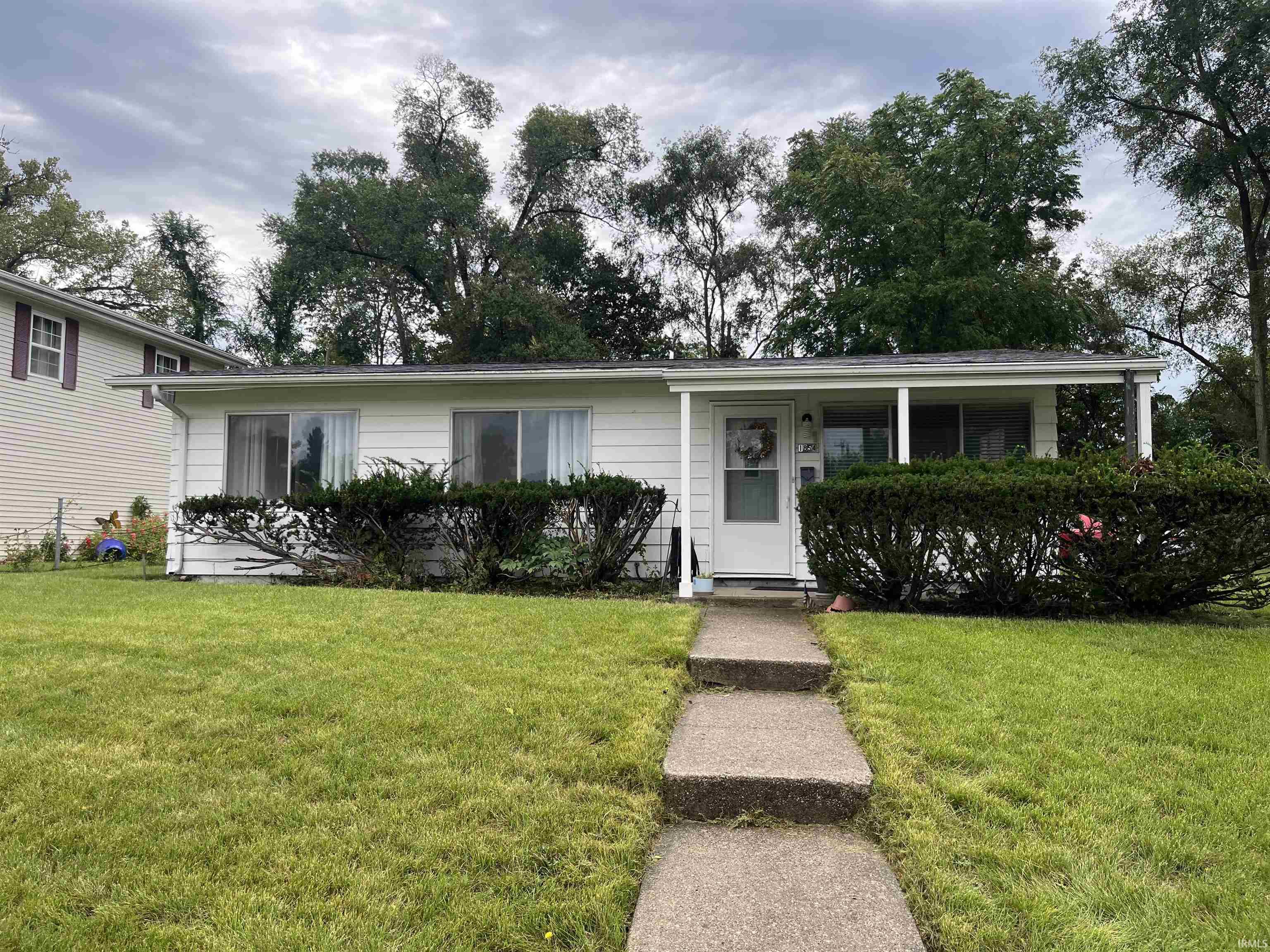 1854 N Elmer Street Property Photo 1