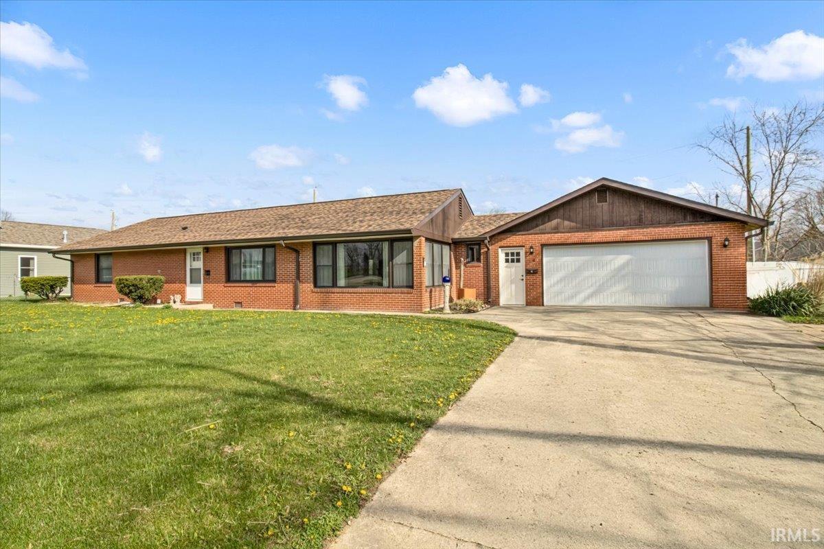 4 Crestwood Drive Property Photo 1