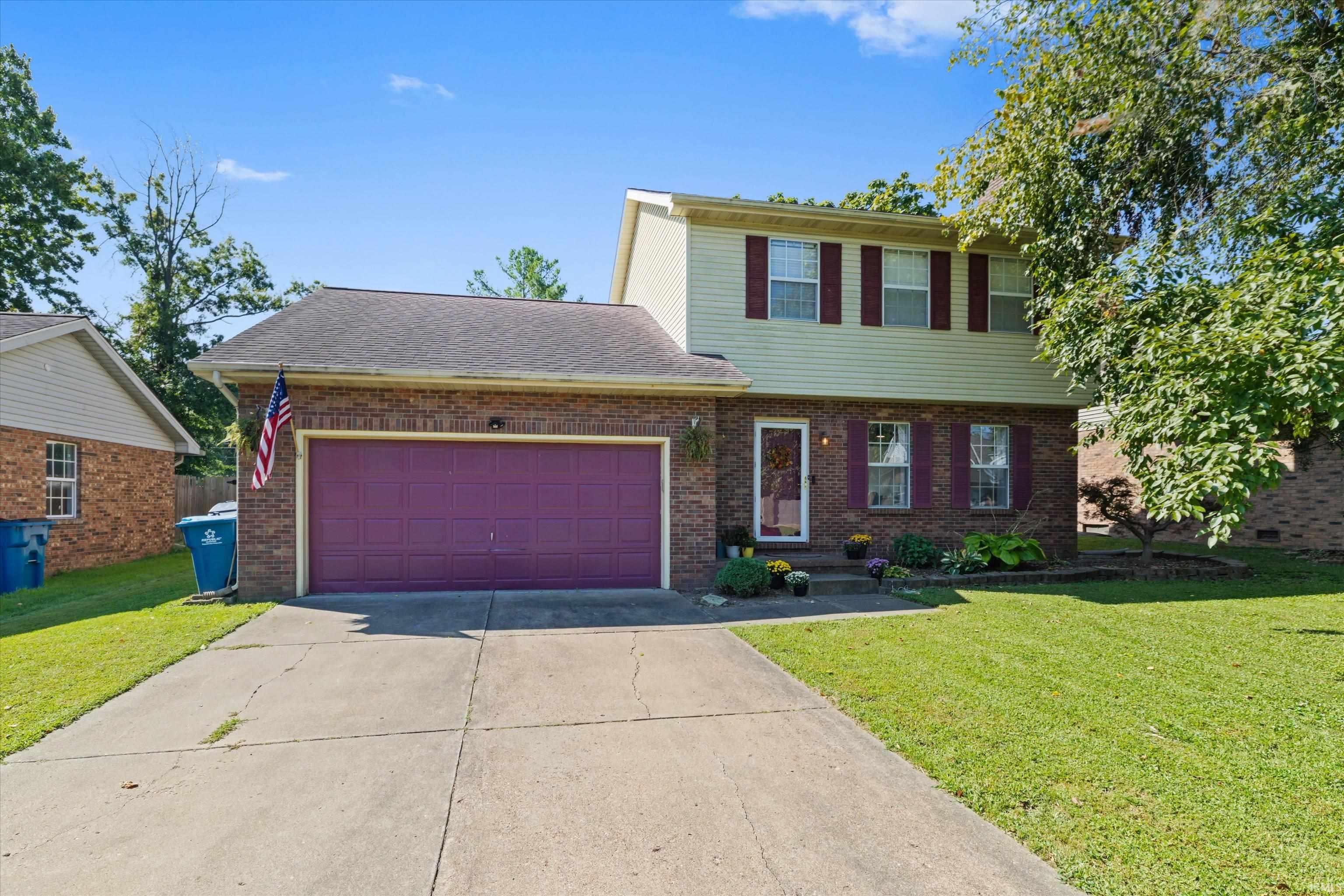 2901 Oakshire Drive Property Photo 1