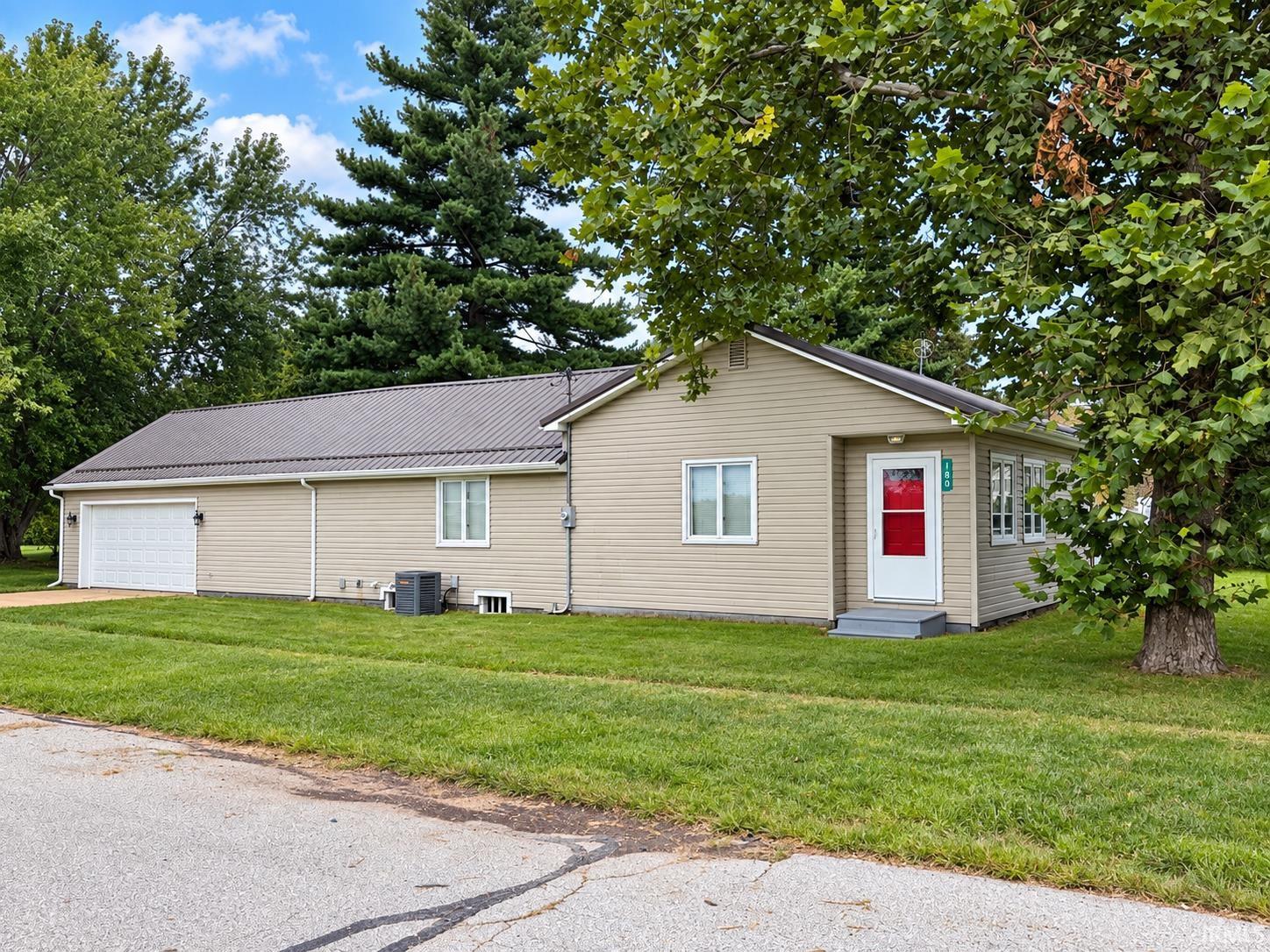 1401 S Wolf Lake Street Property Photo 1