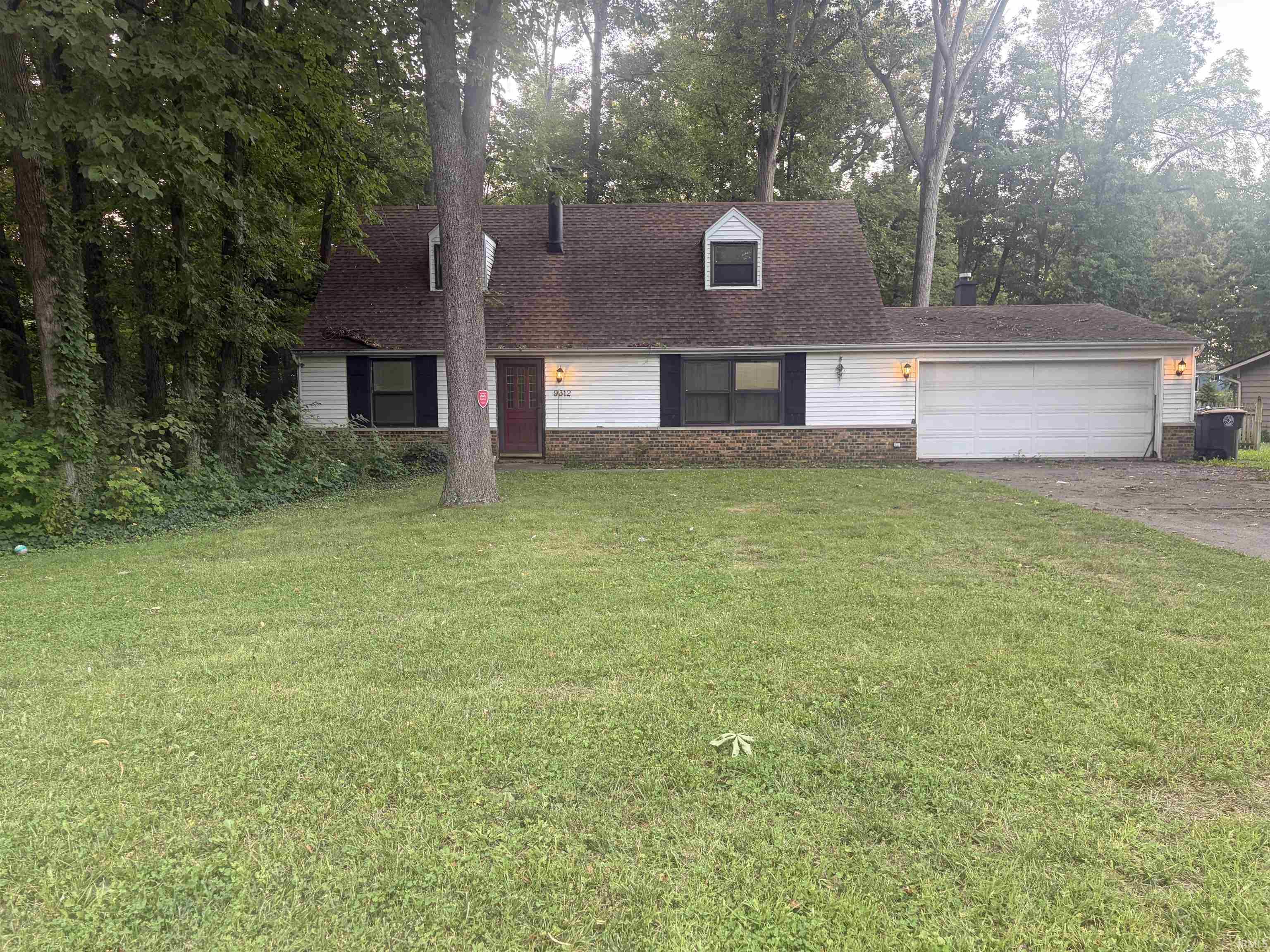 9312 Starland Court Property Photo 1