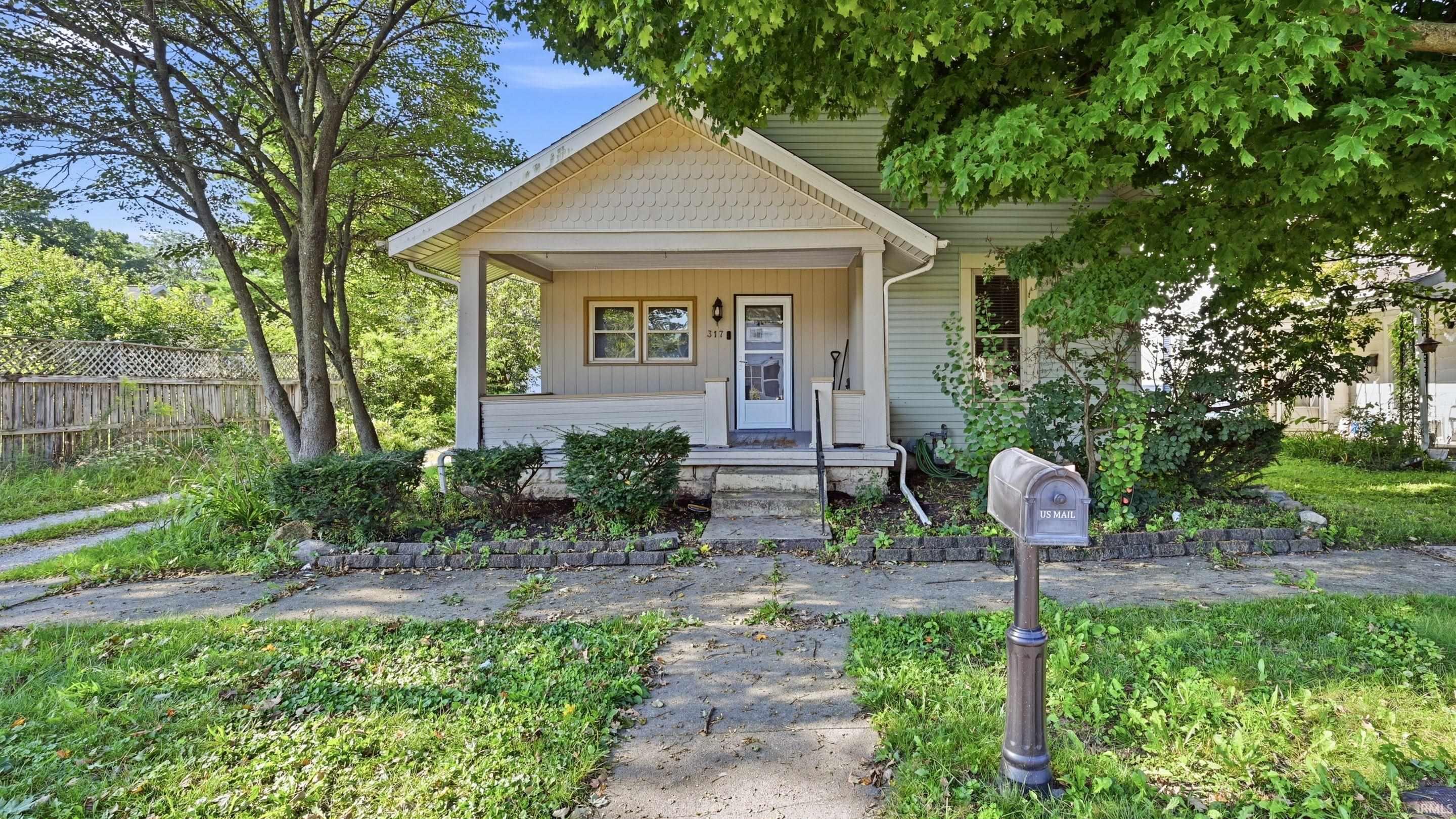 317 E Highland Avenue Property Photo 1