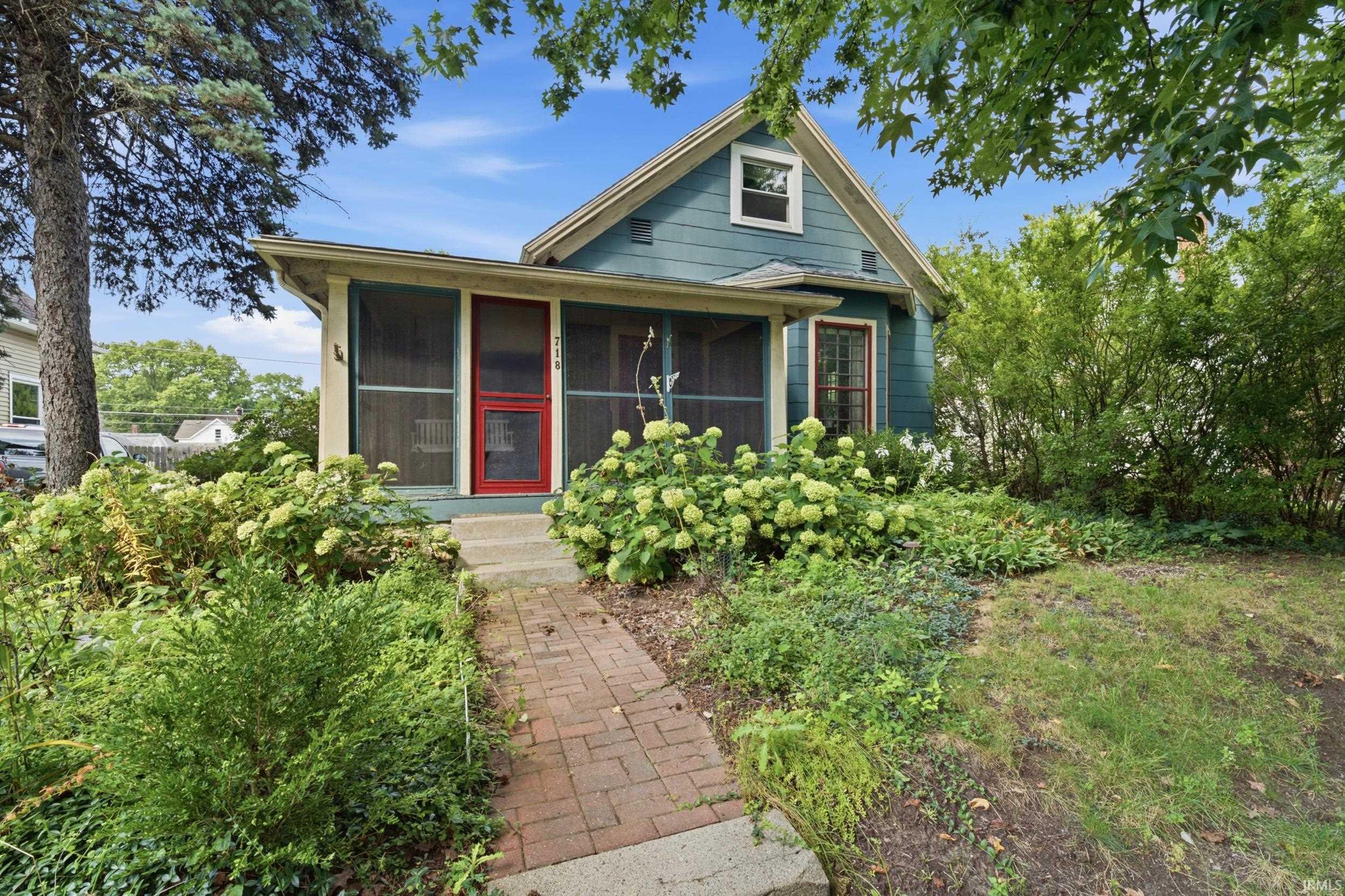 718 S 10th Street Property Photo 1