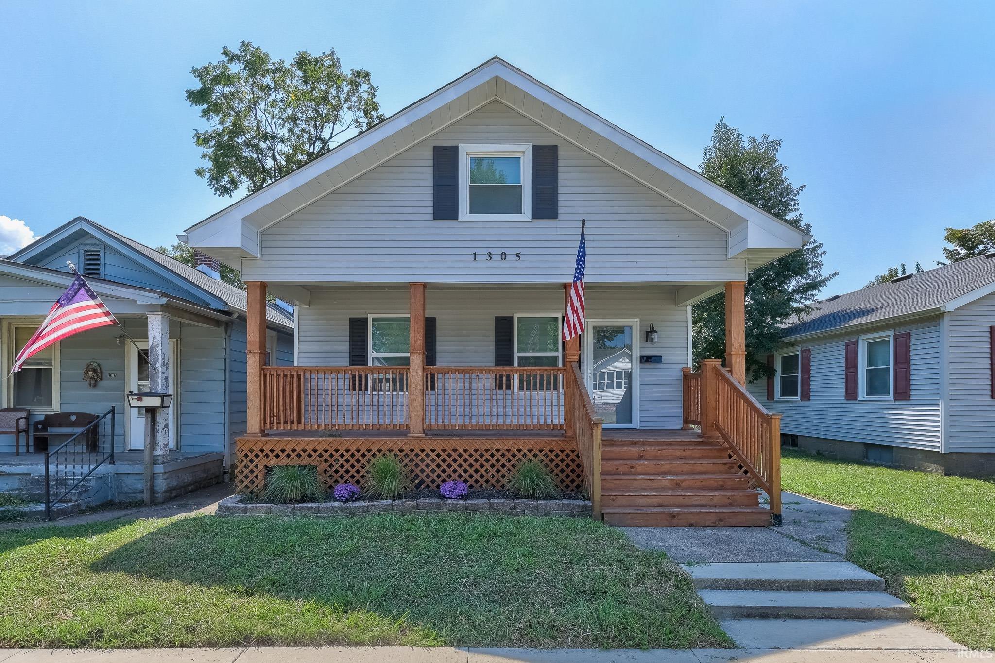 1305 E Walnut Street Property Photo 1
