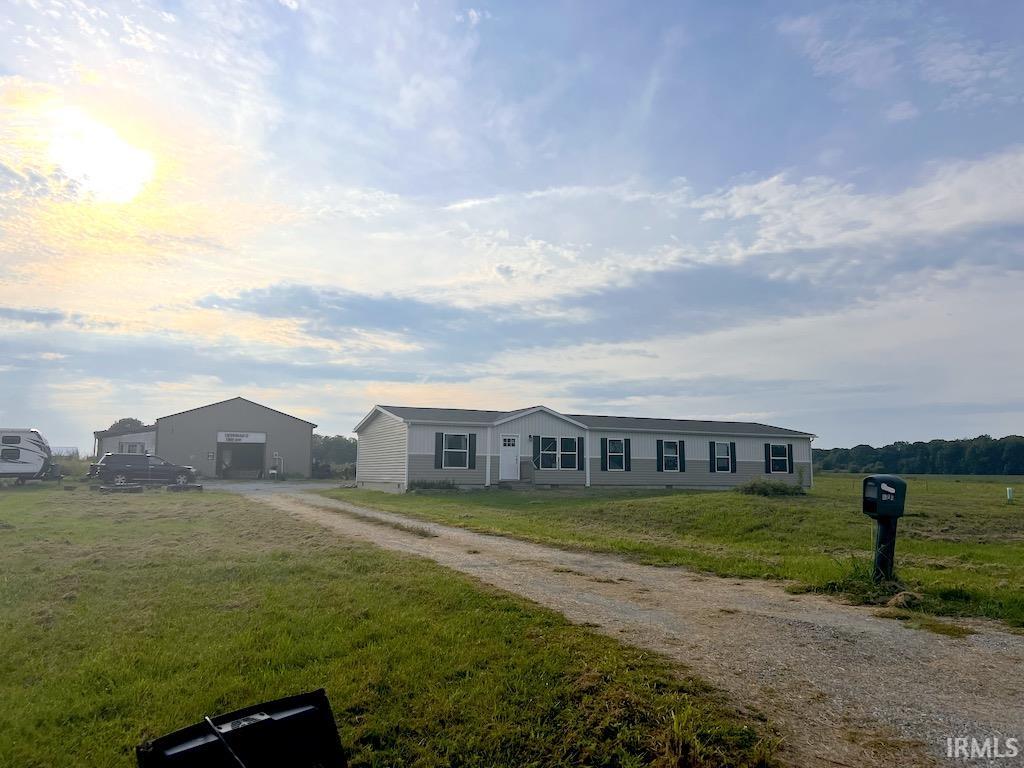 5325 S County Road 625 Property Photo 1