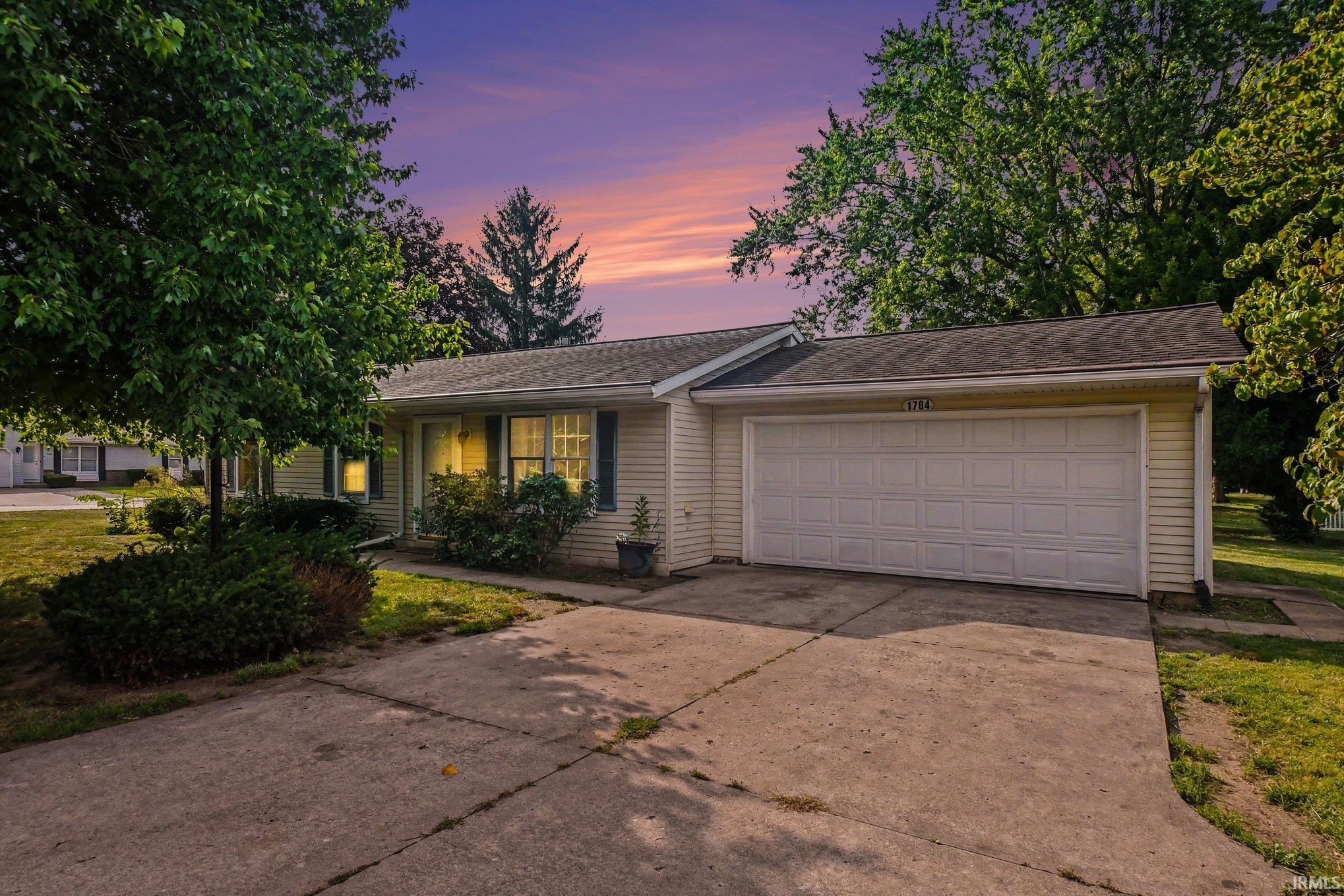 1704 College Avenue Property Photo 1