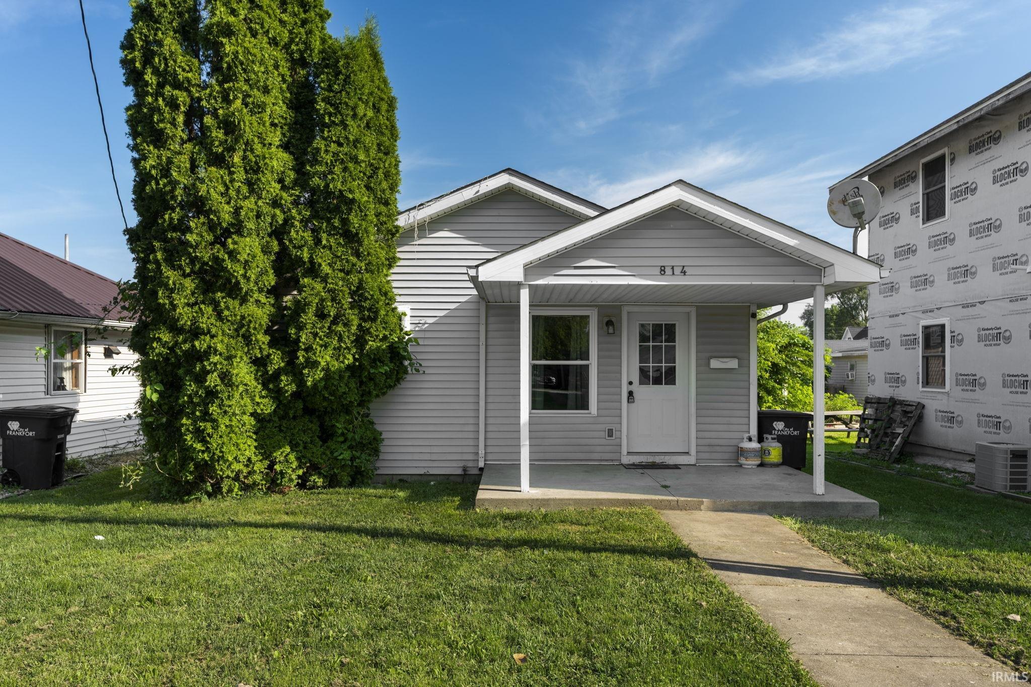 814 W Boone Street Property Photo 1