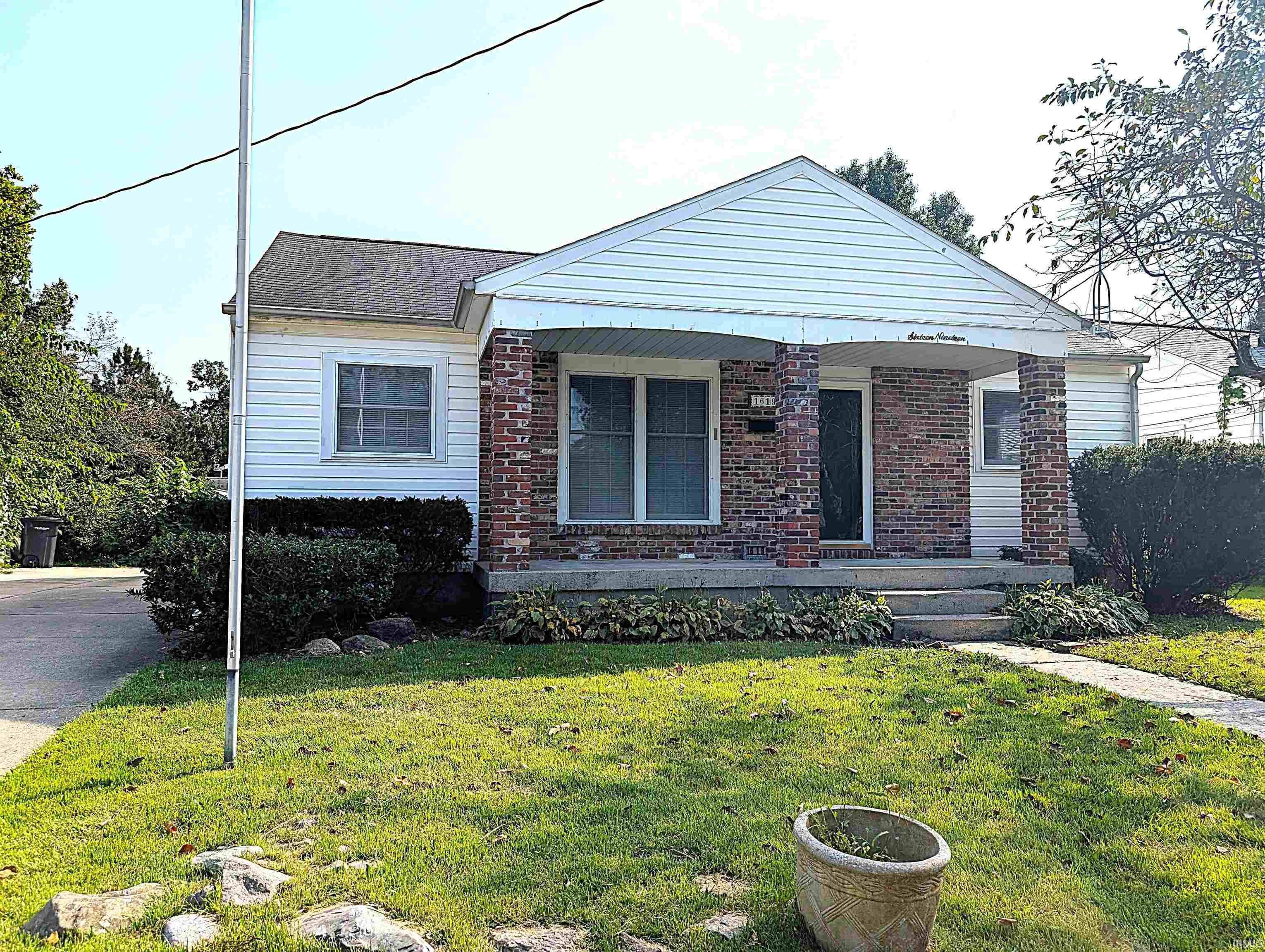 1619 Logan Avenue Property Photo 1