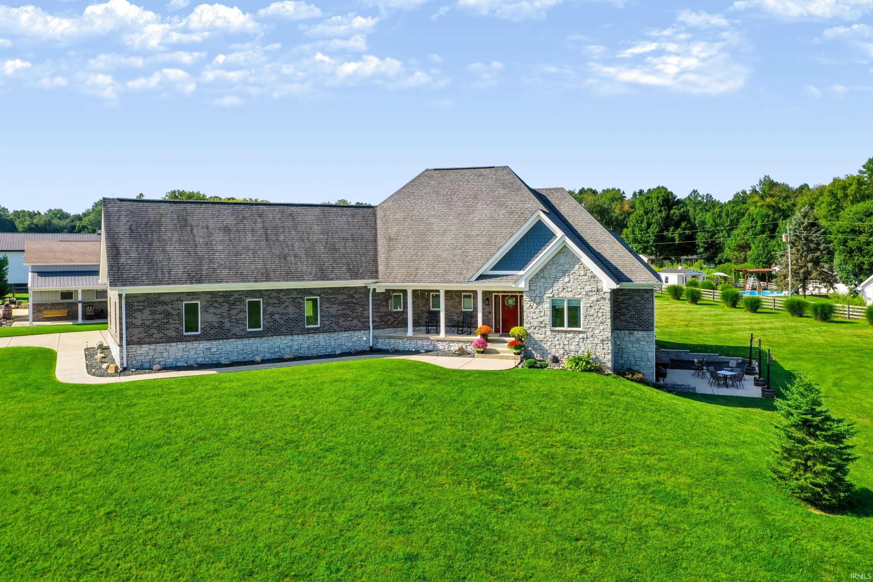6767 State Road Property Photo 1