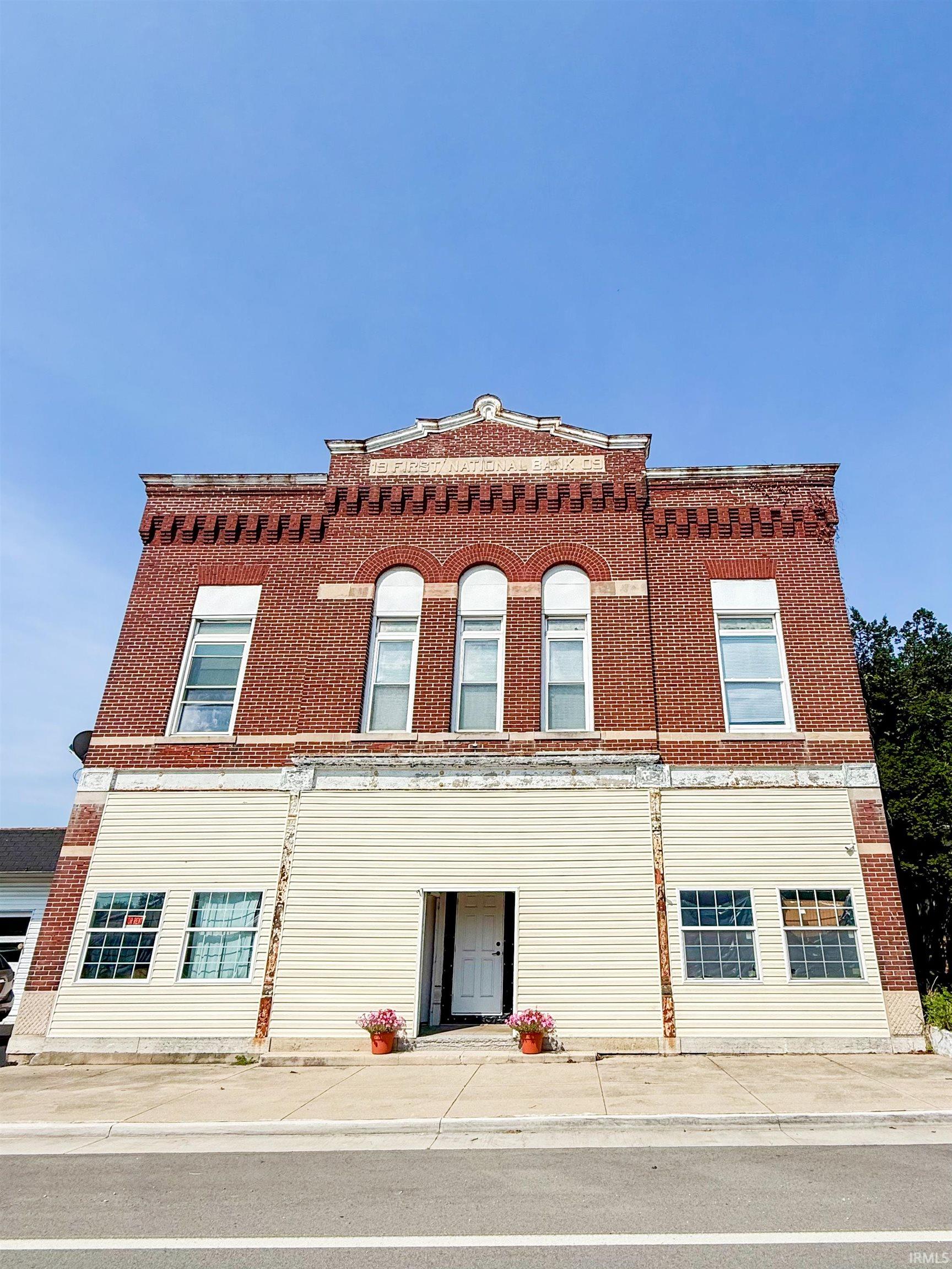 118 S Walnut Street Property Photo 1