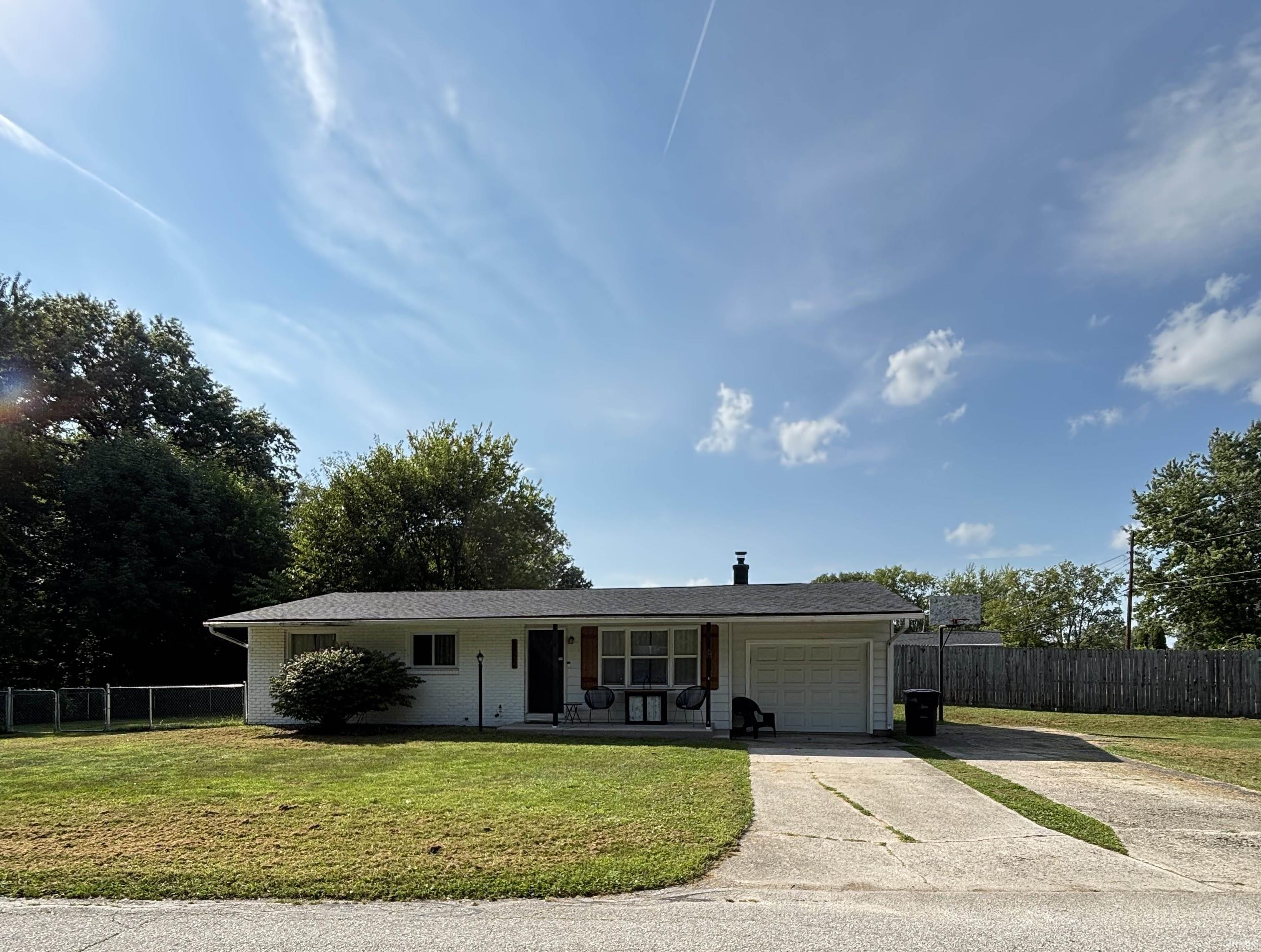 8203 Seward Lane Property Photo 1