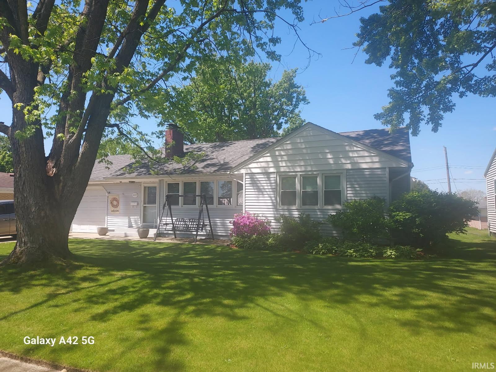 209 Shumacher Drive Property Photo 1