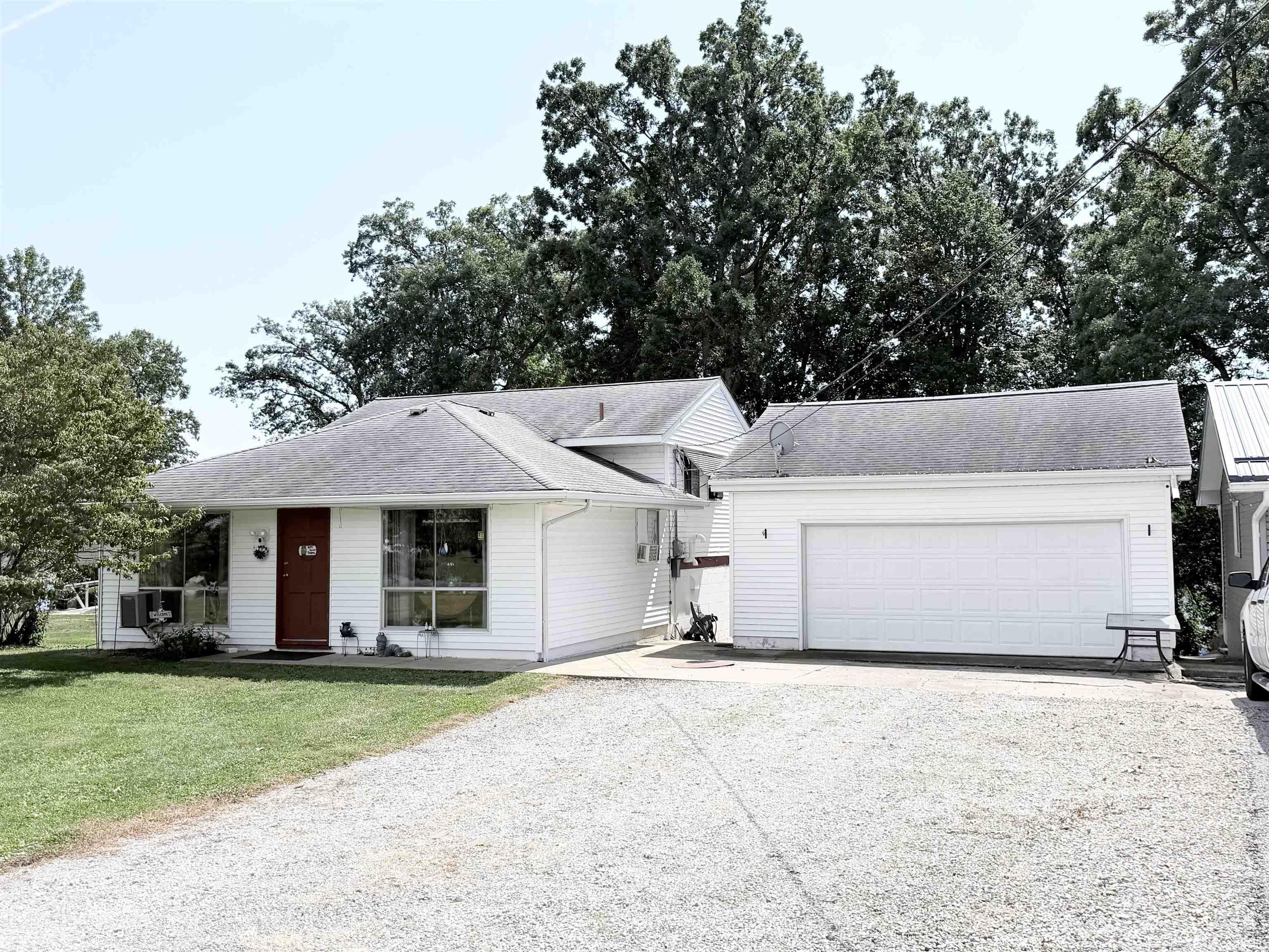 14977 12th Road Property Photo 1