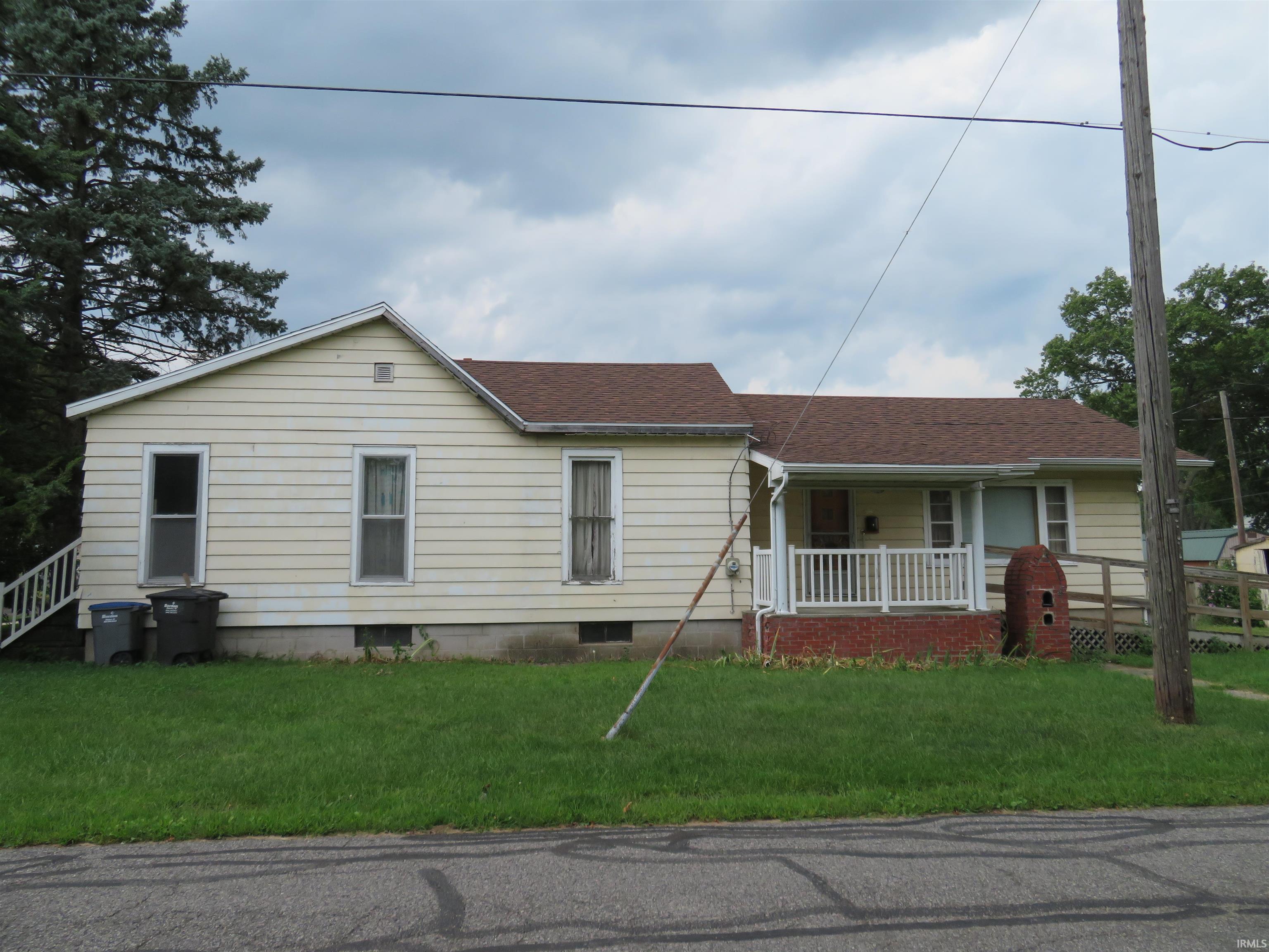 1300 Laurel Street Property Photo 1