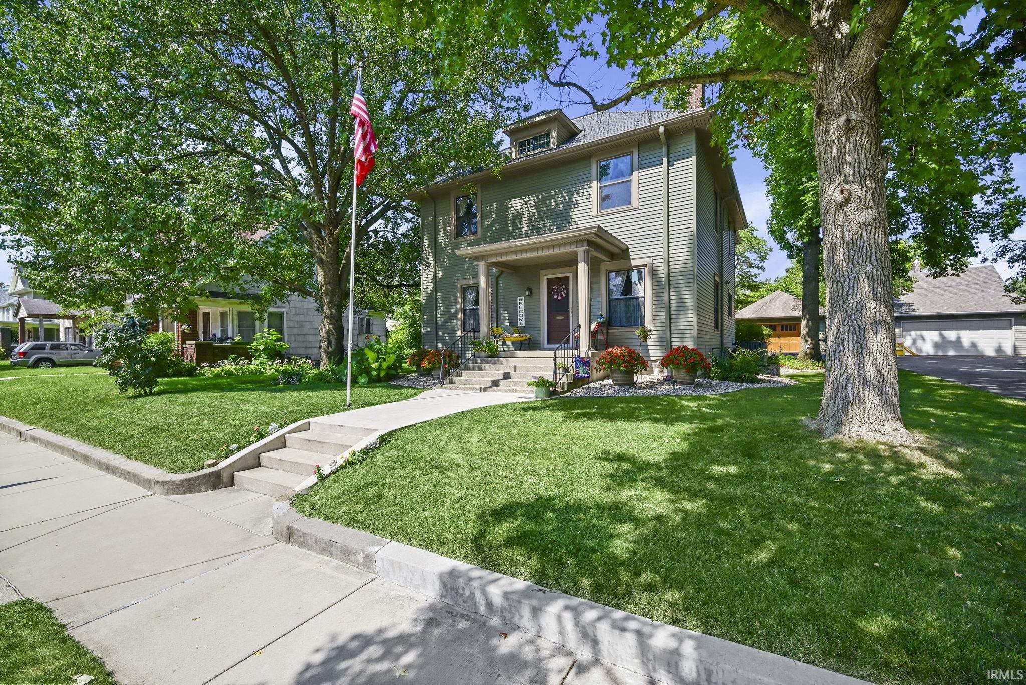 1120 W Walnut Street Property Photo 1