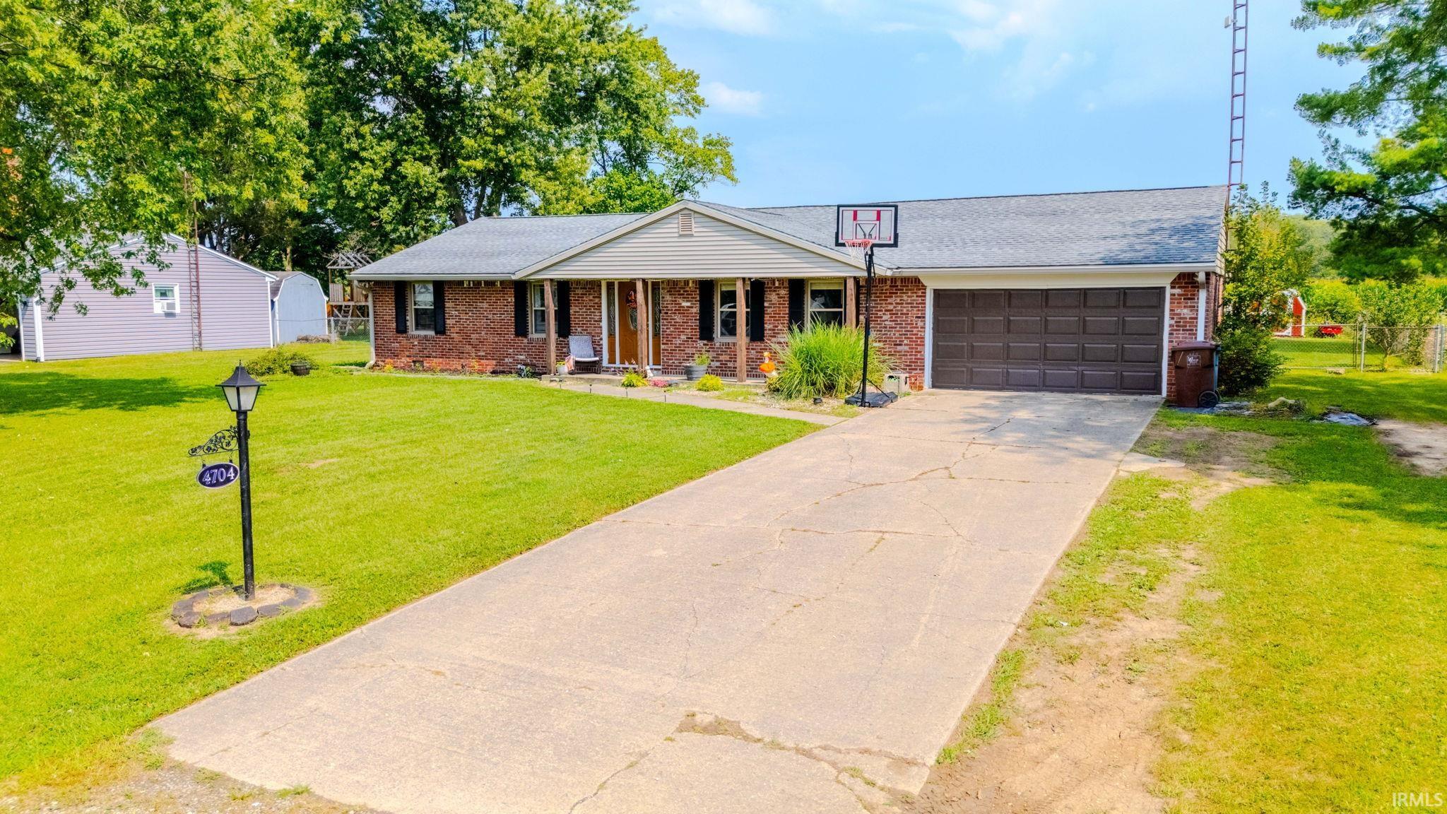 4704 N Brooke Drive Property Photo 1