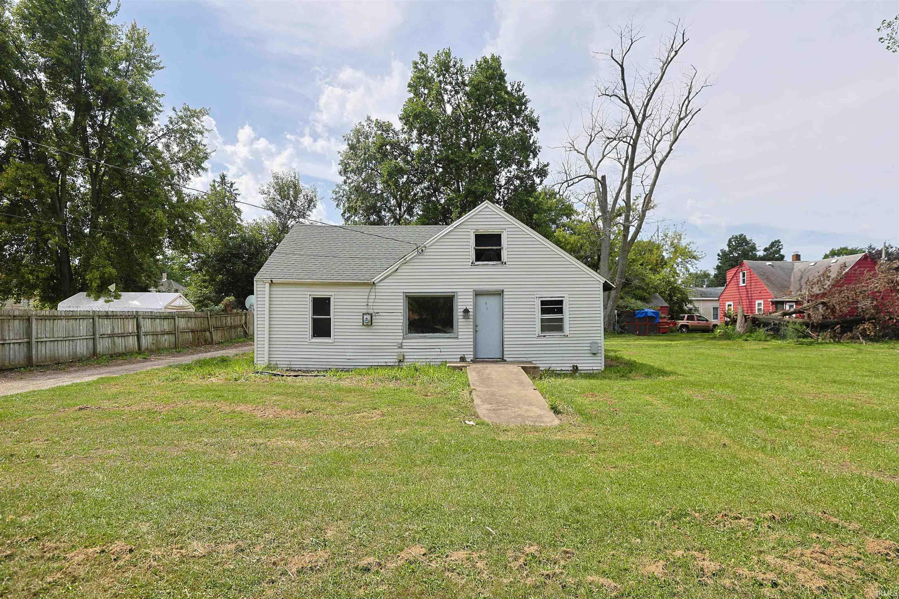 111 N Grand Street Property Photo 1