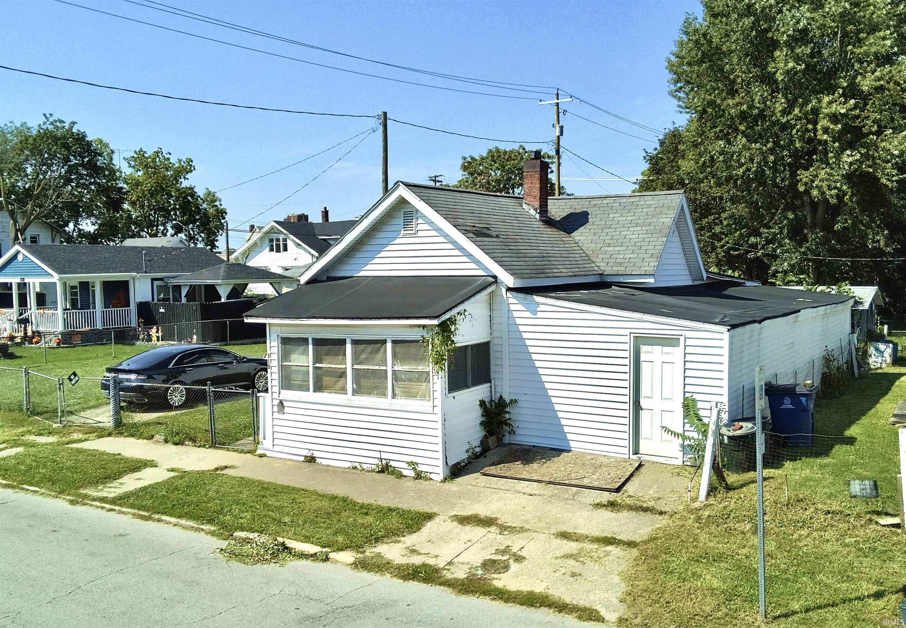 315 E 9th Street Property Photo 1