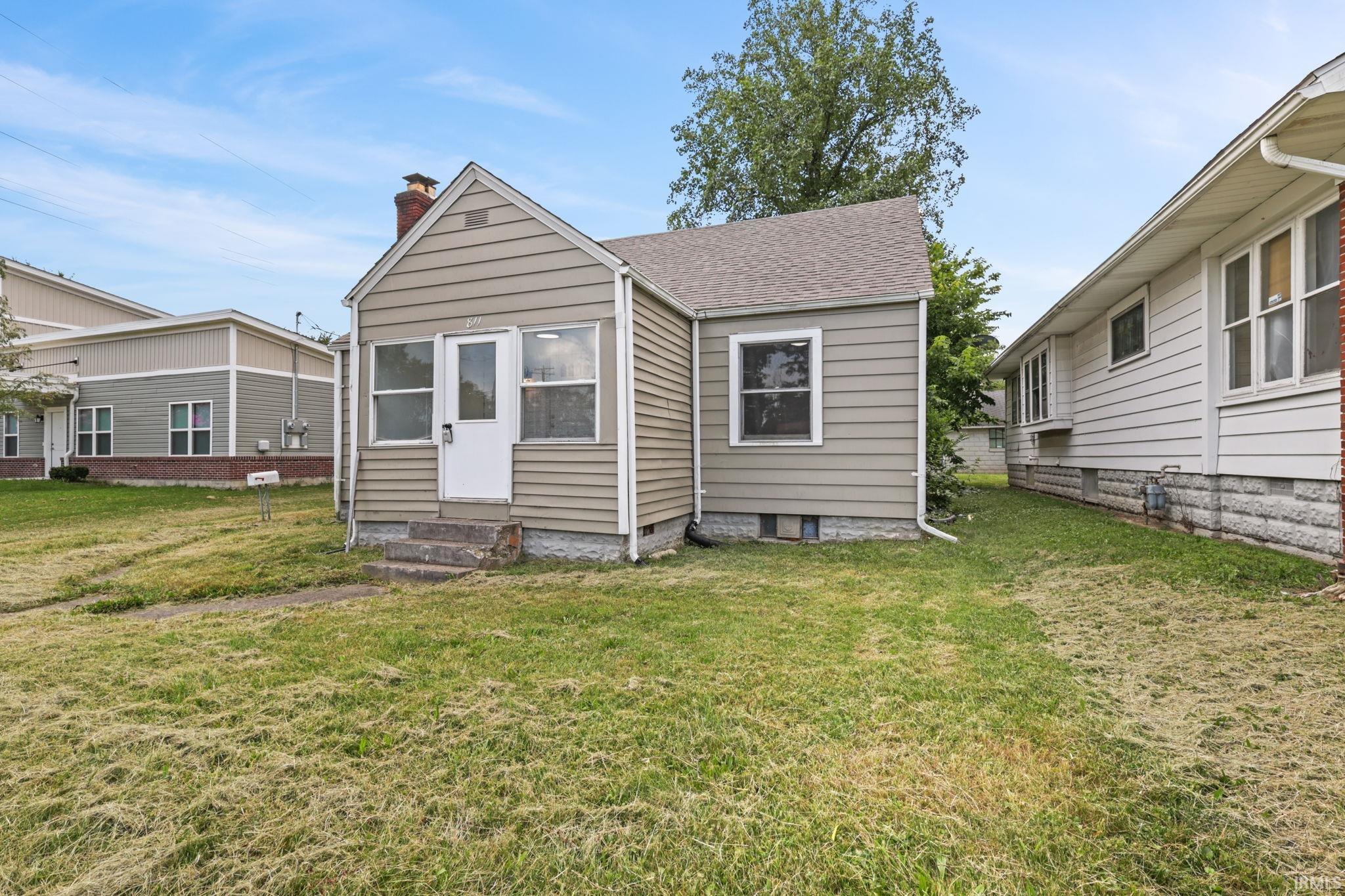 811 E Memorial Drive Property Photo 1