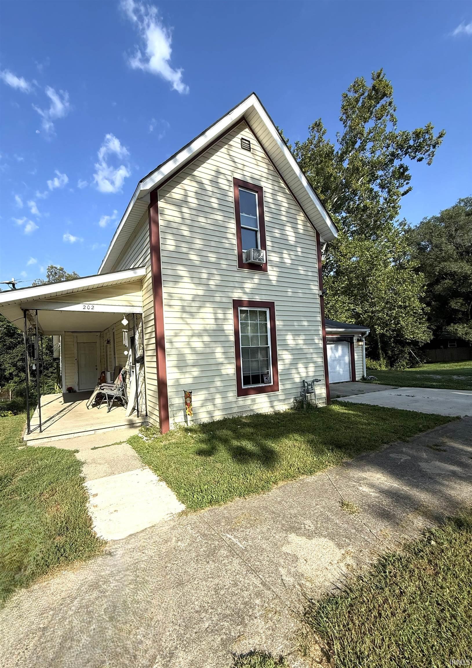 202 S Main Street Property Photo 1