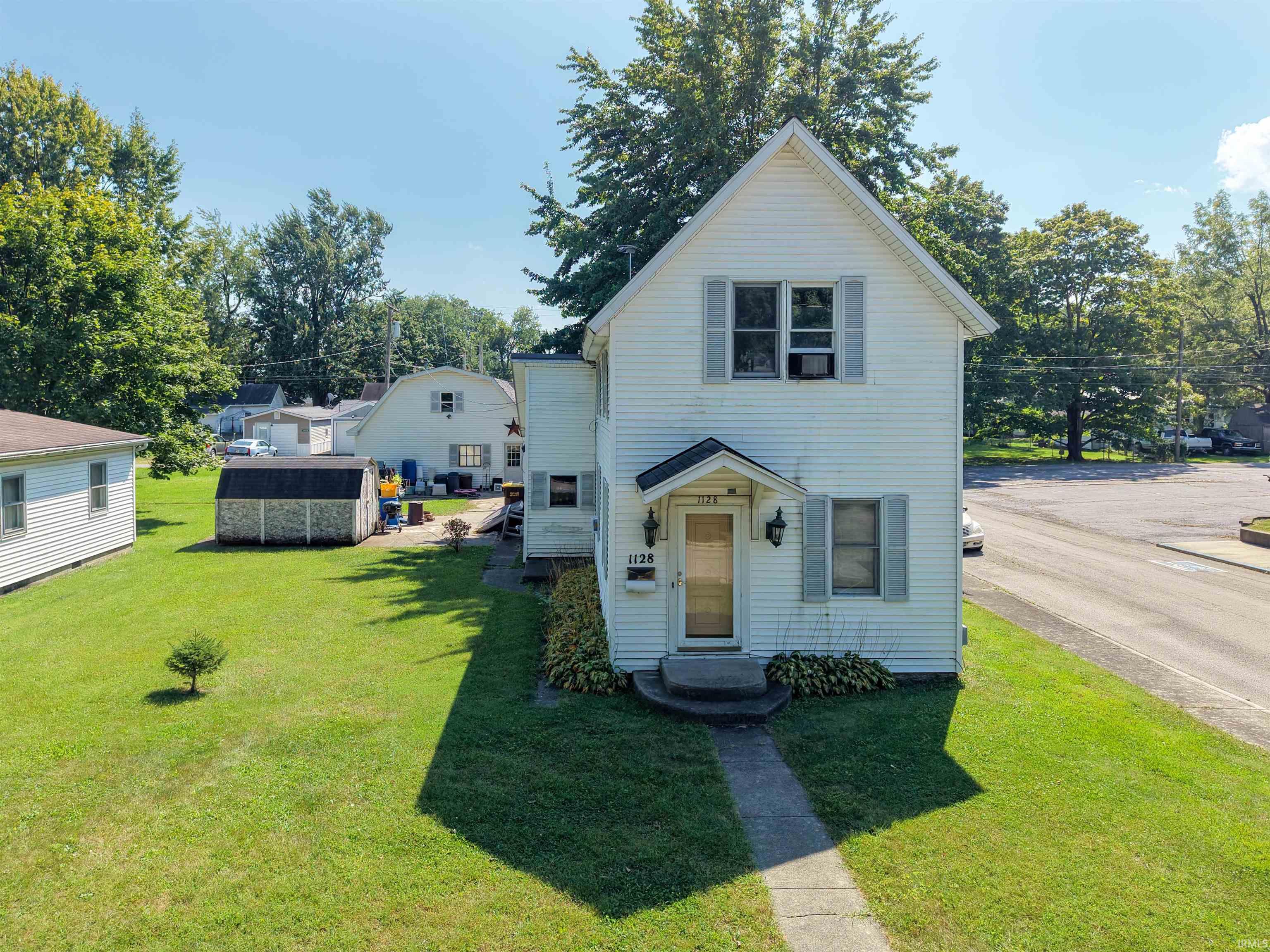 1128 W Cherry Street Property Photo 1