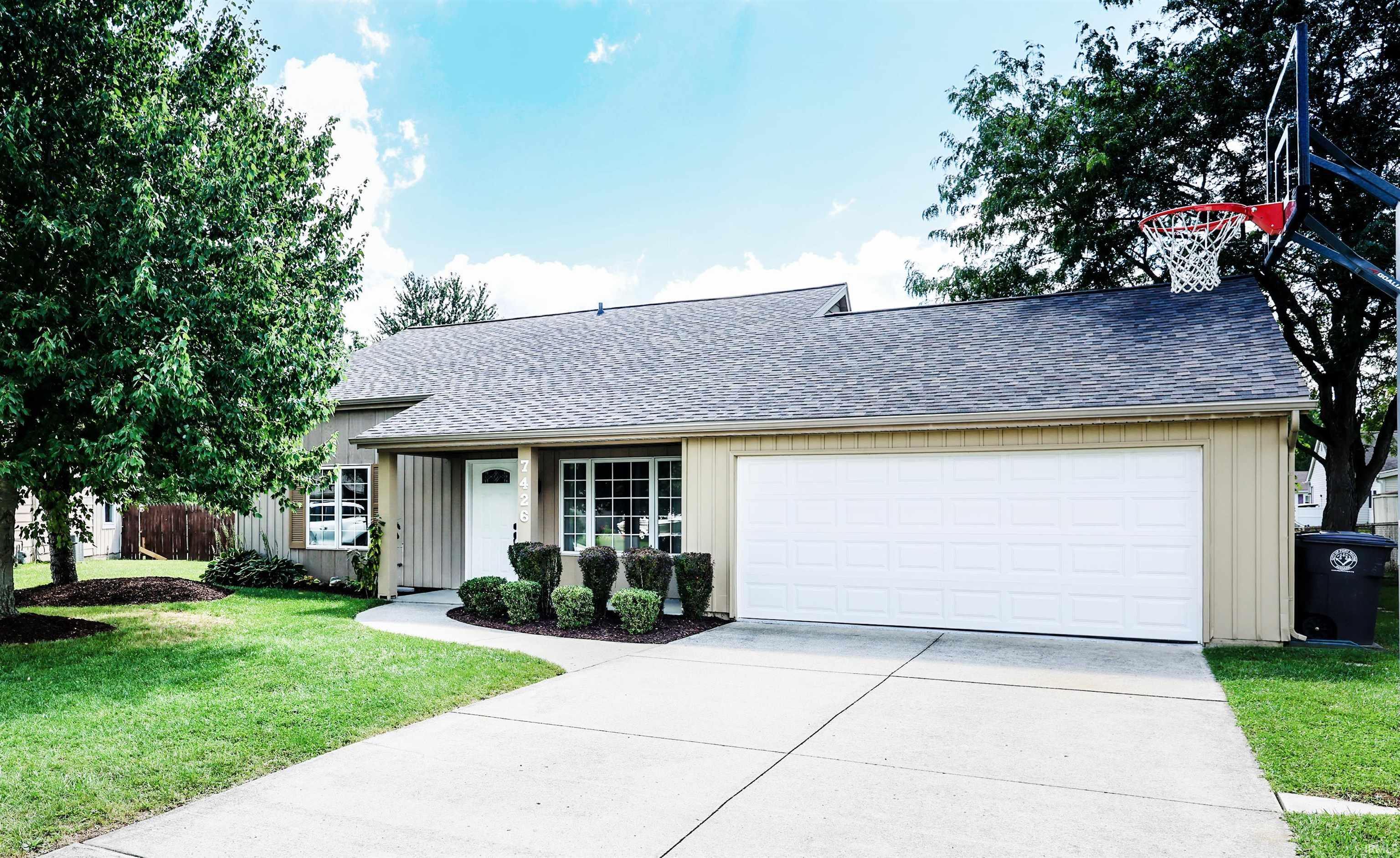 7426 Charlesbury Court Property Photo 1