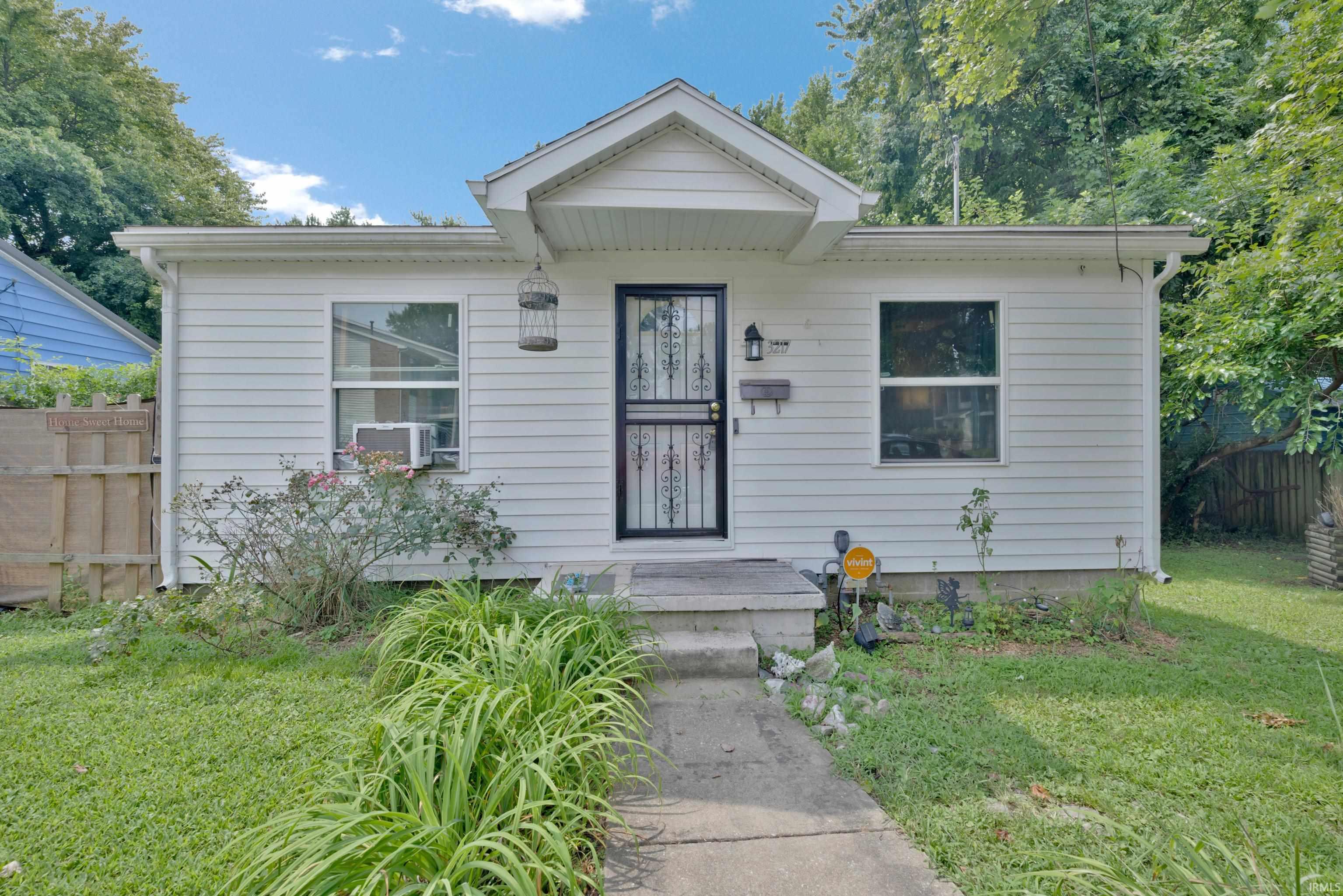 3217 Kathleen Avenue Property Photo 1