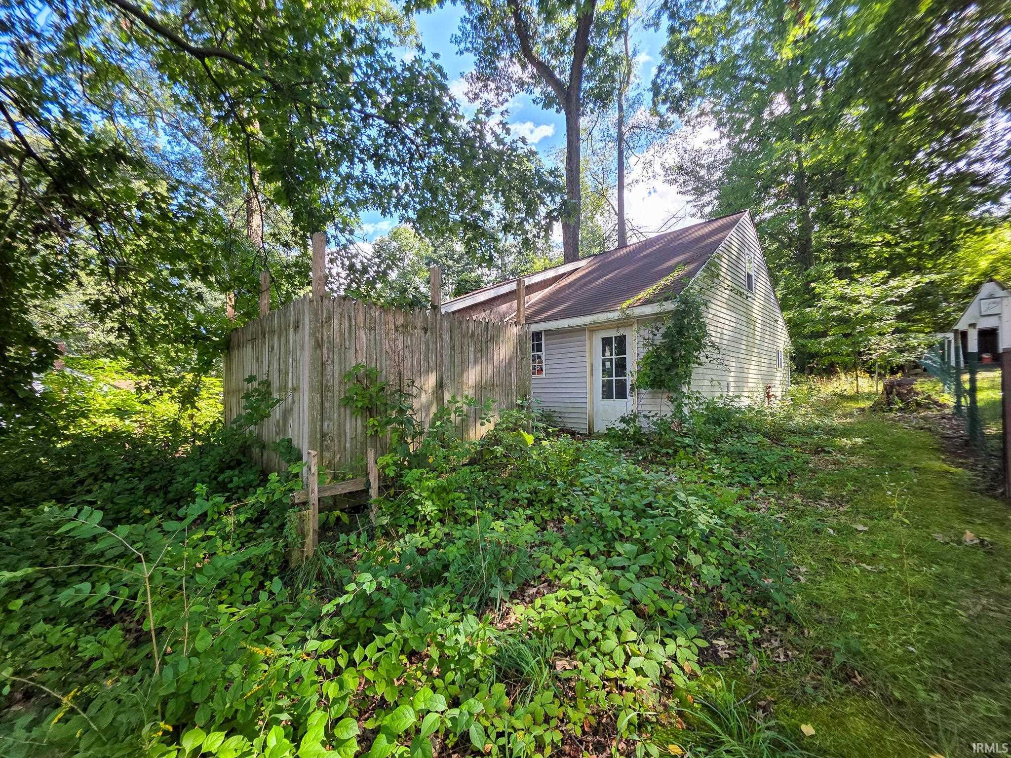 51855 E County Line Road Property Photo 1