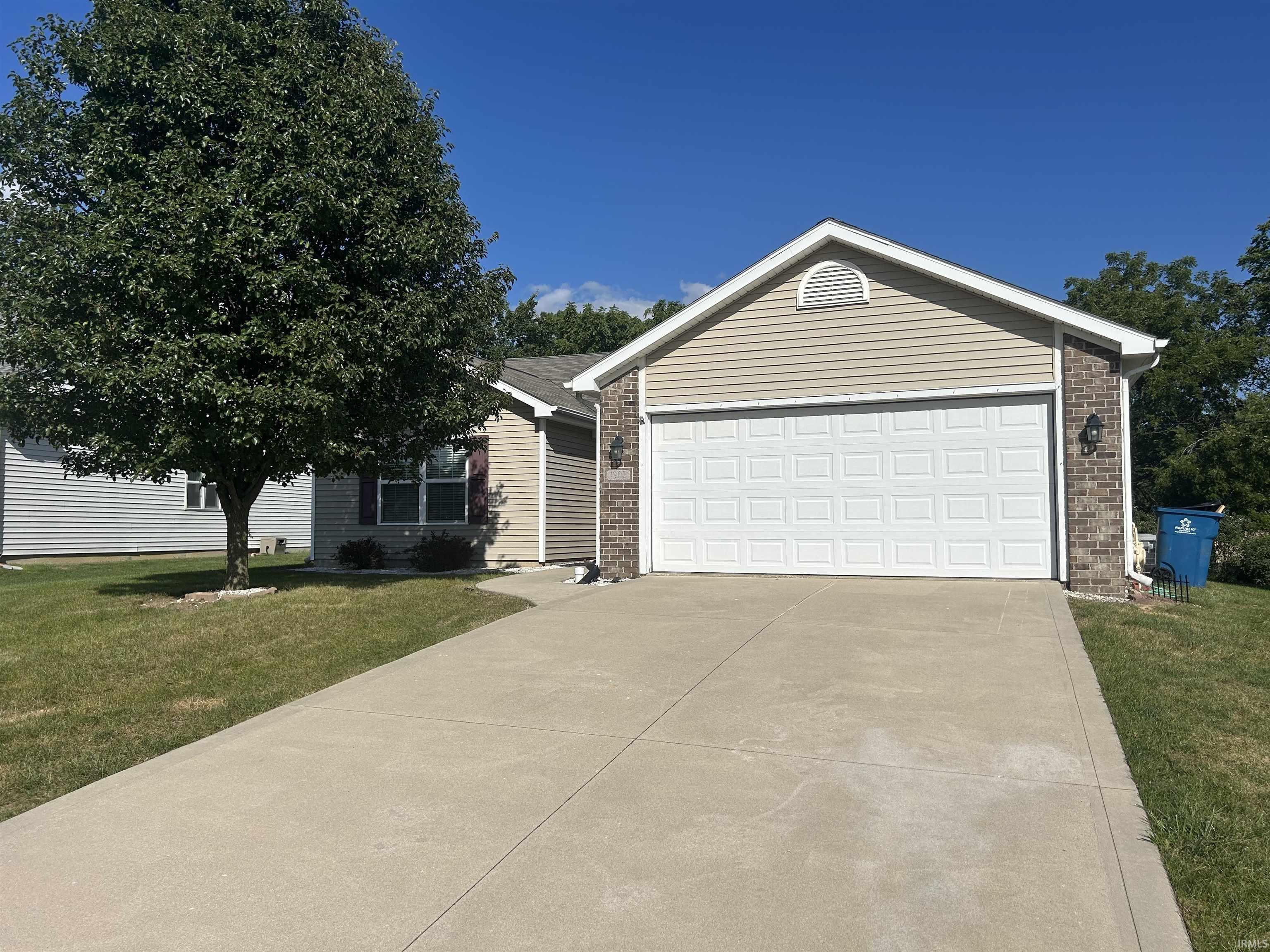 1902 Clifty Parkway Parkway Property Photo 1