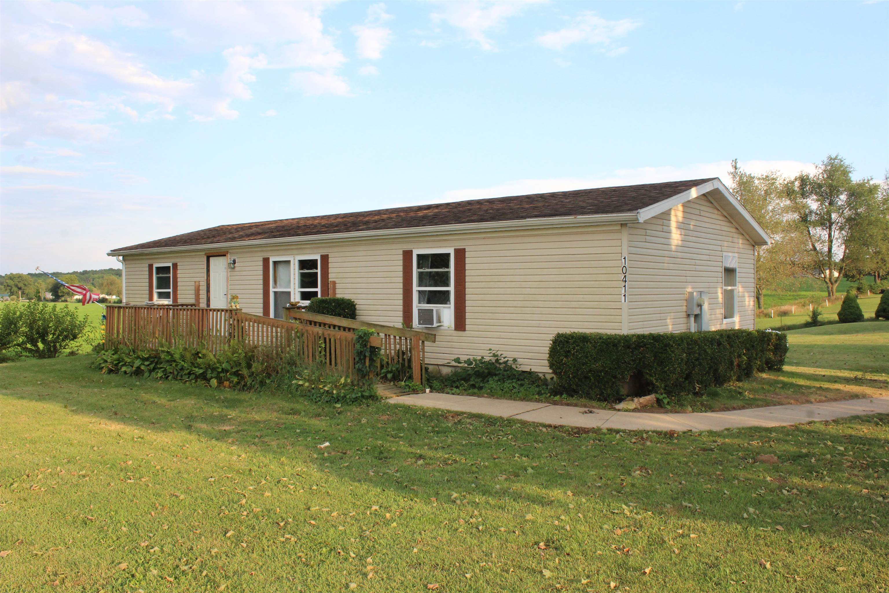 10411 W US Highway 20