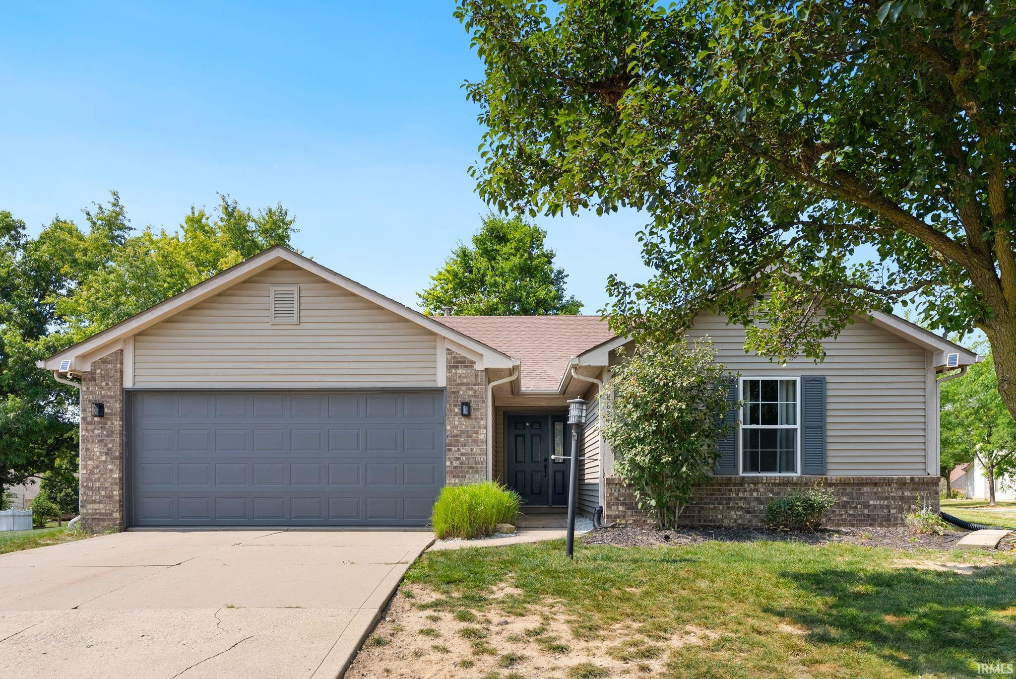 8827 Goshawk Lane Property Photo 1
