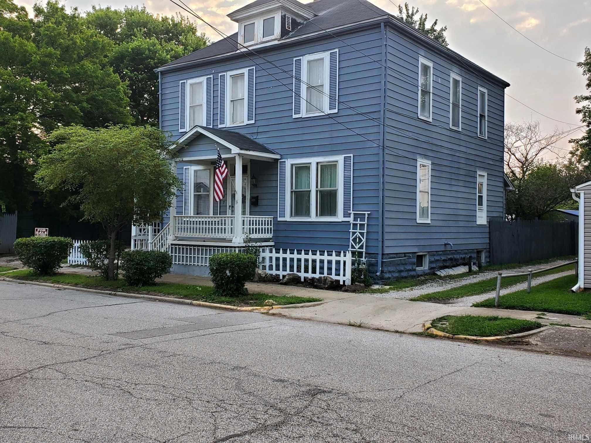 227 S 7th Street Property Photo 1