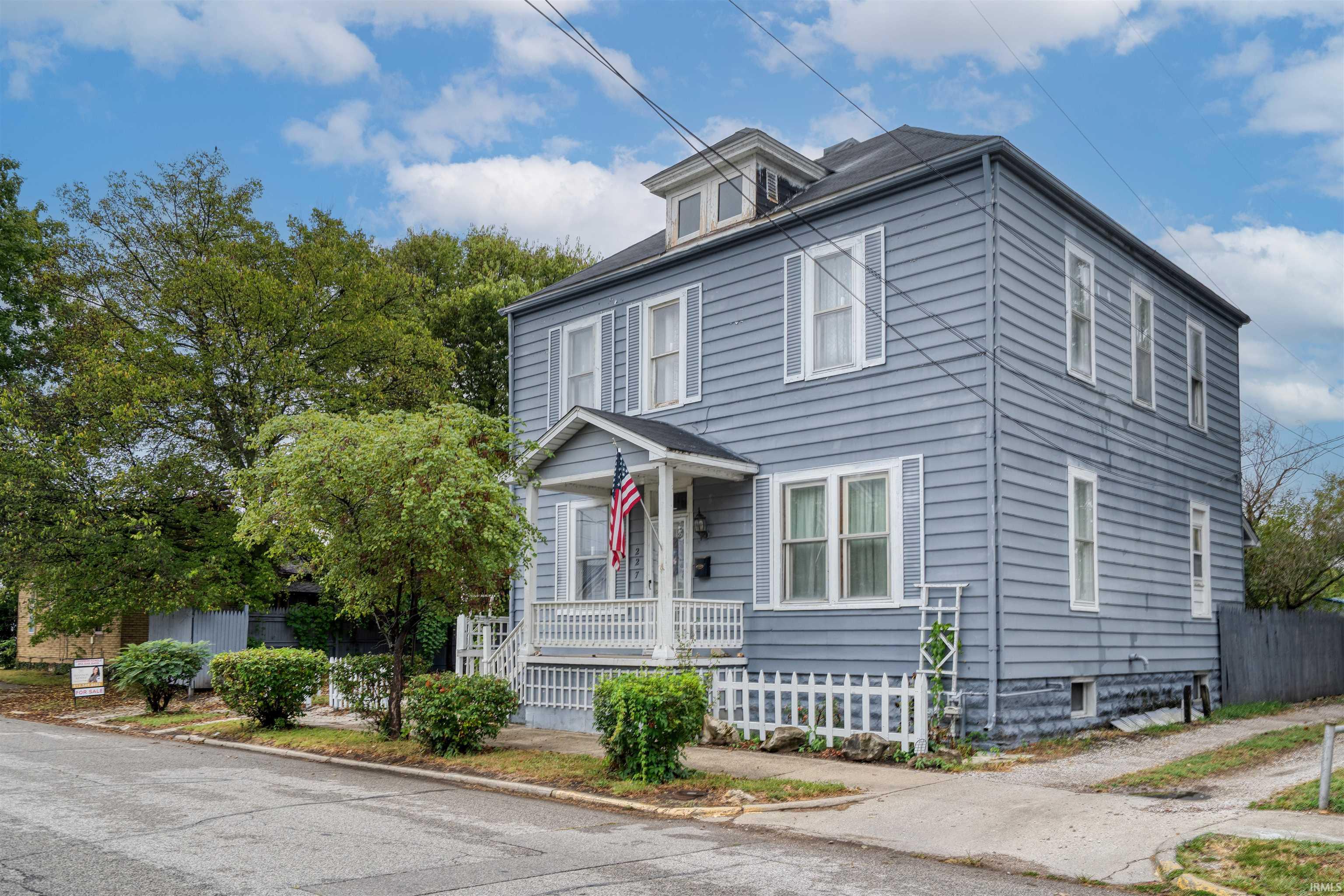 227 S 7th Street Property Photo 1