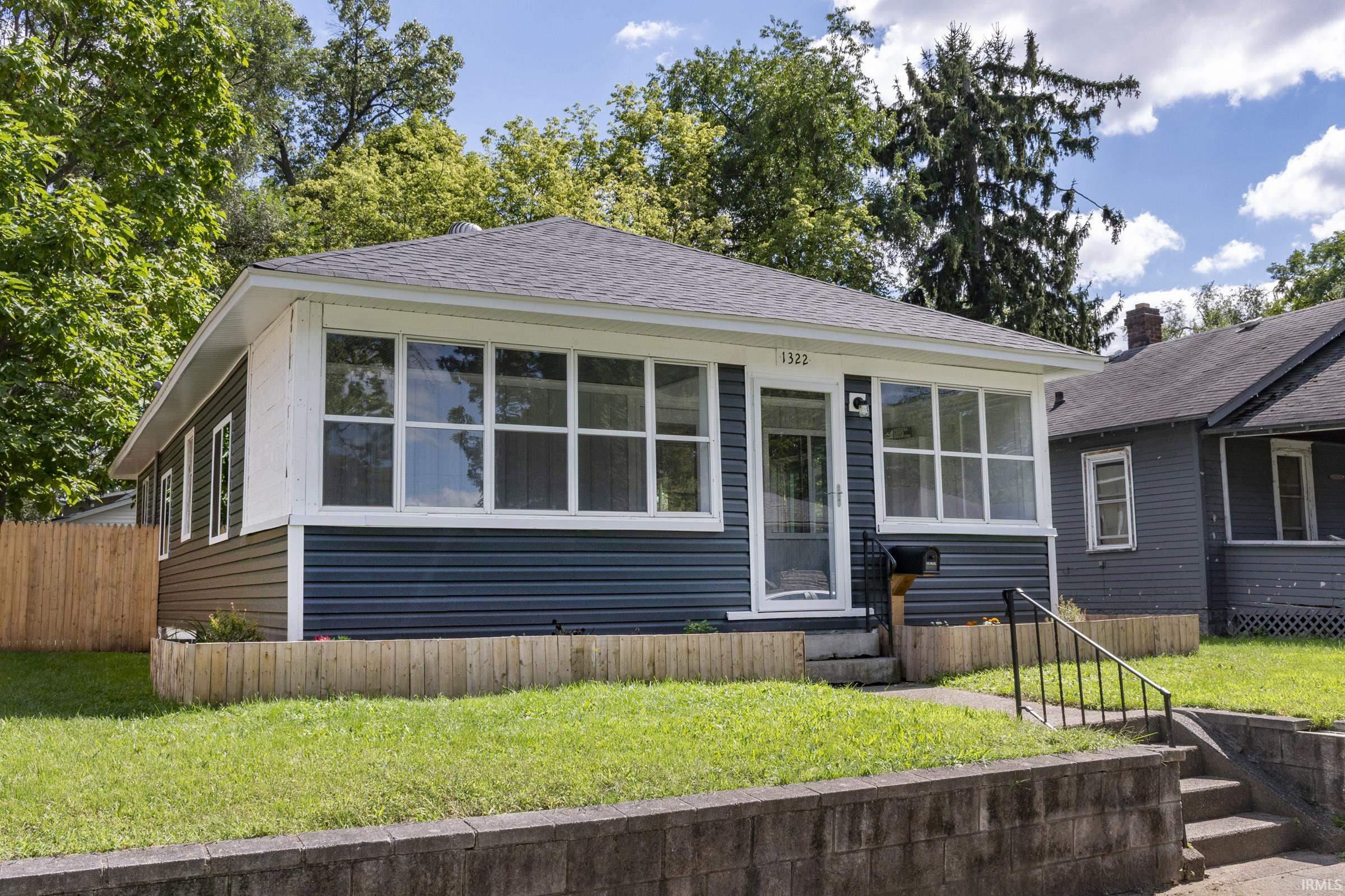 1322 Johnson Street Property Photo 1