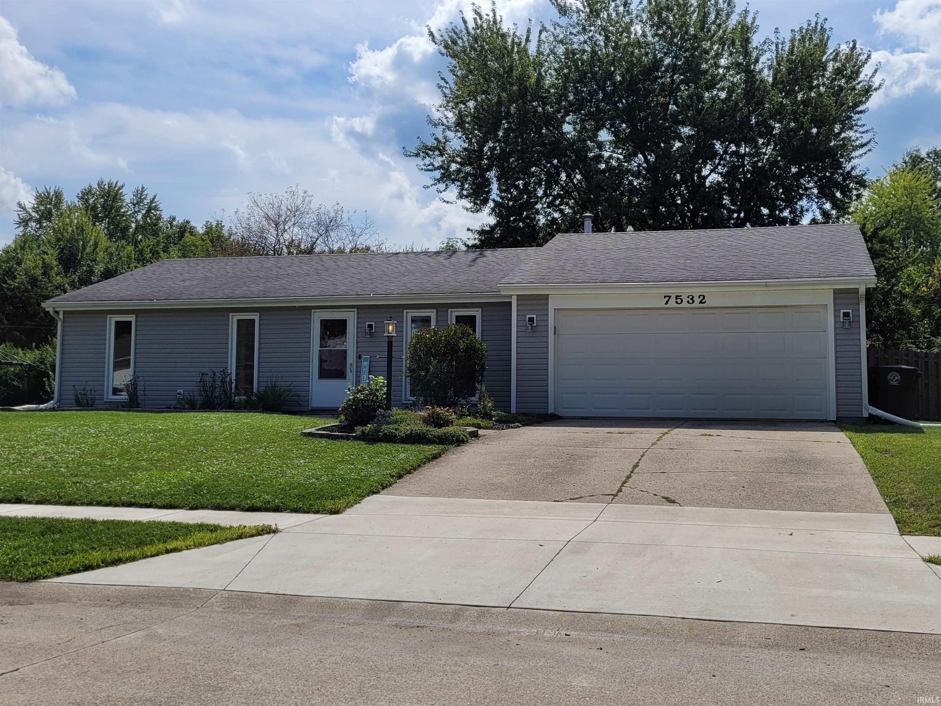 7532 Imperial Plaza Drive Property Photo 1