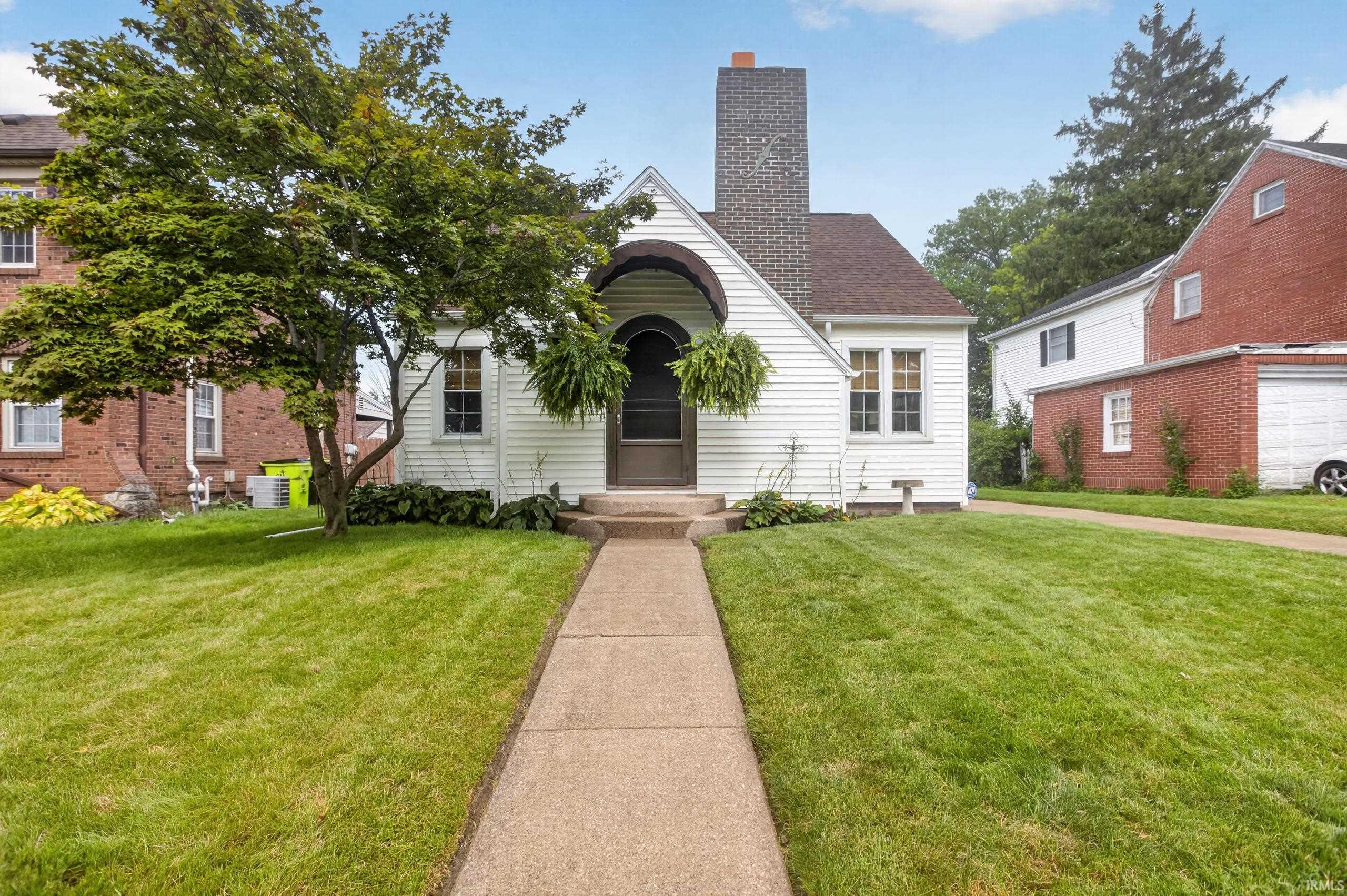 1563 Poplar Street Property Photo 1