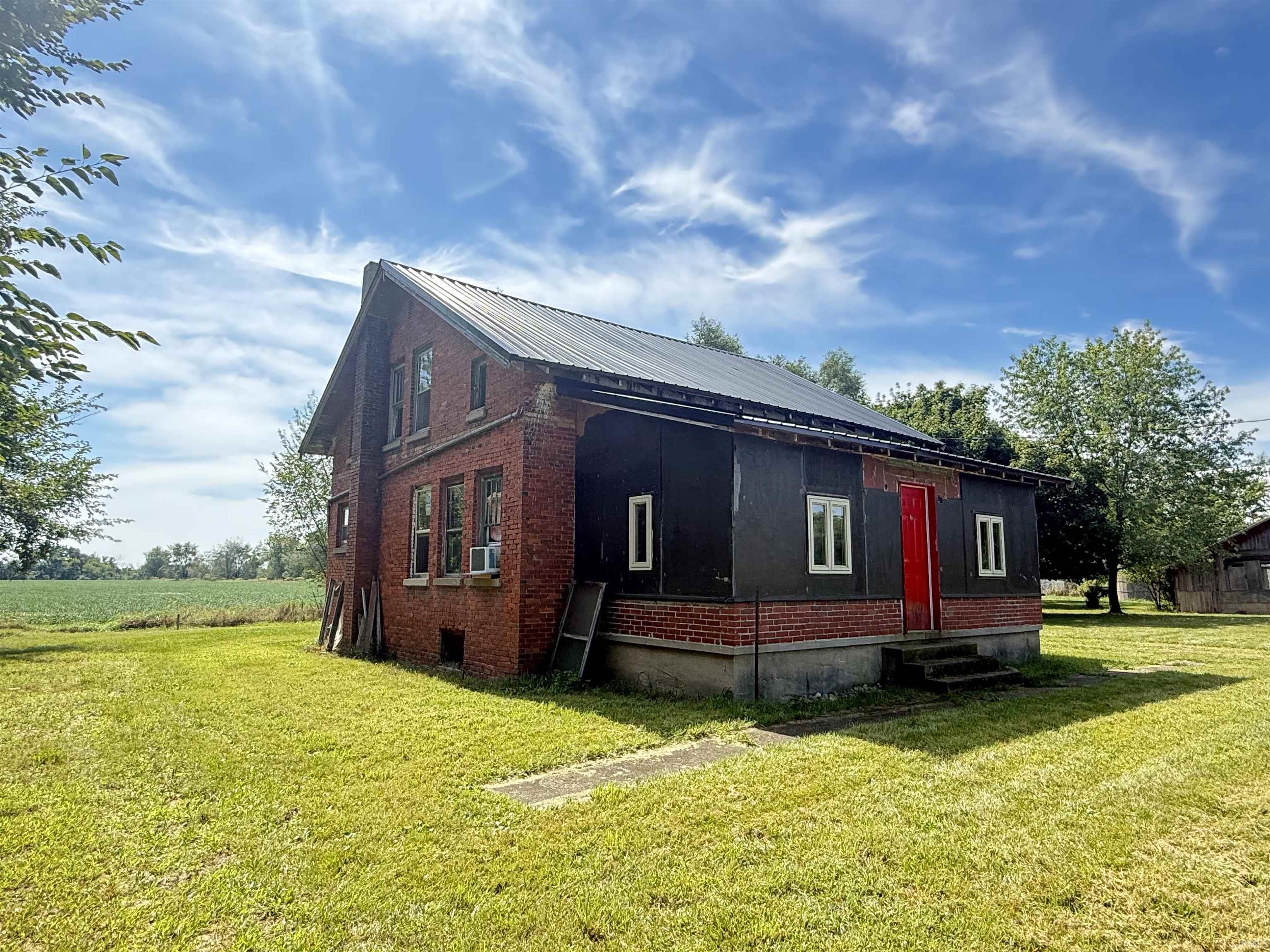 10345 W 650 N Property Photo 1
