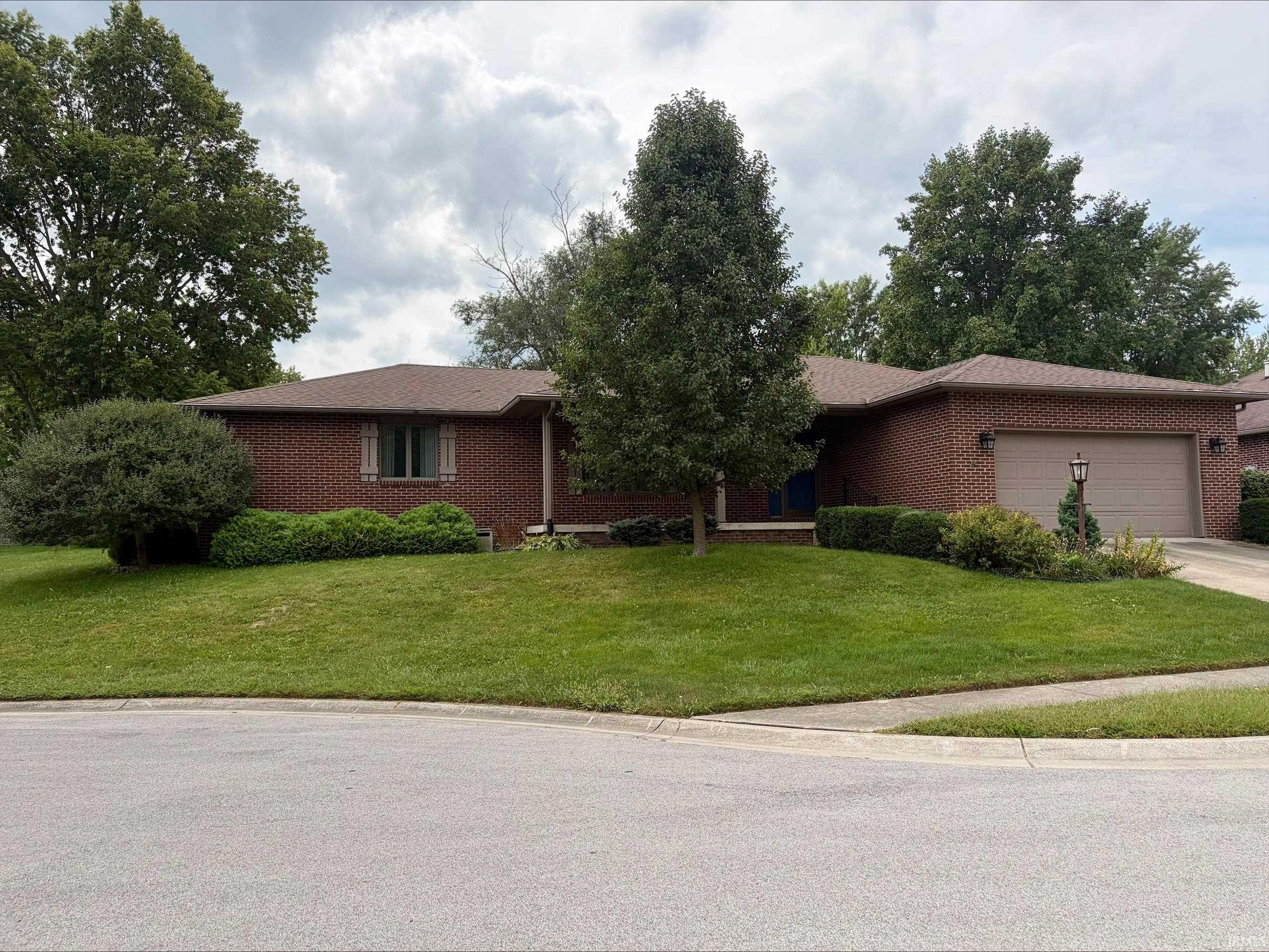 211 Harrison Court Property Photo 1