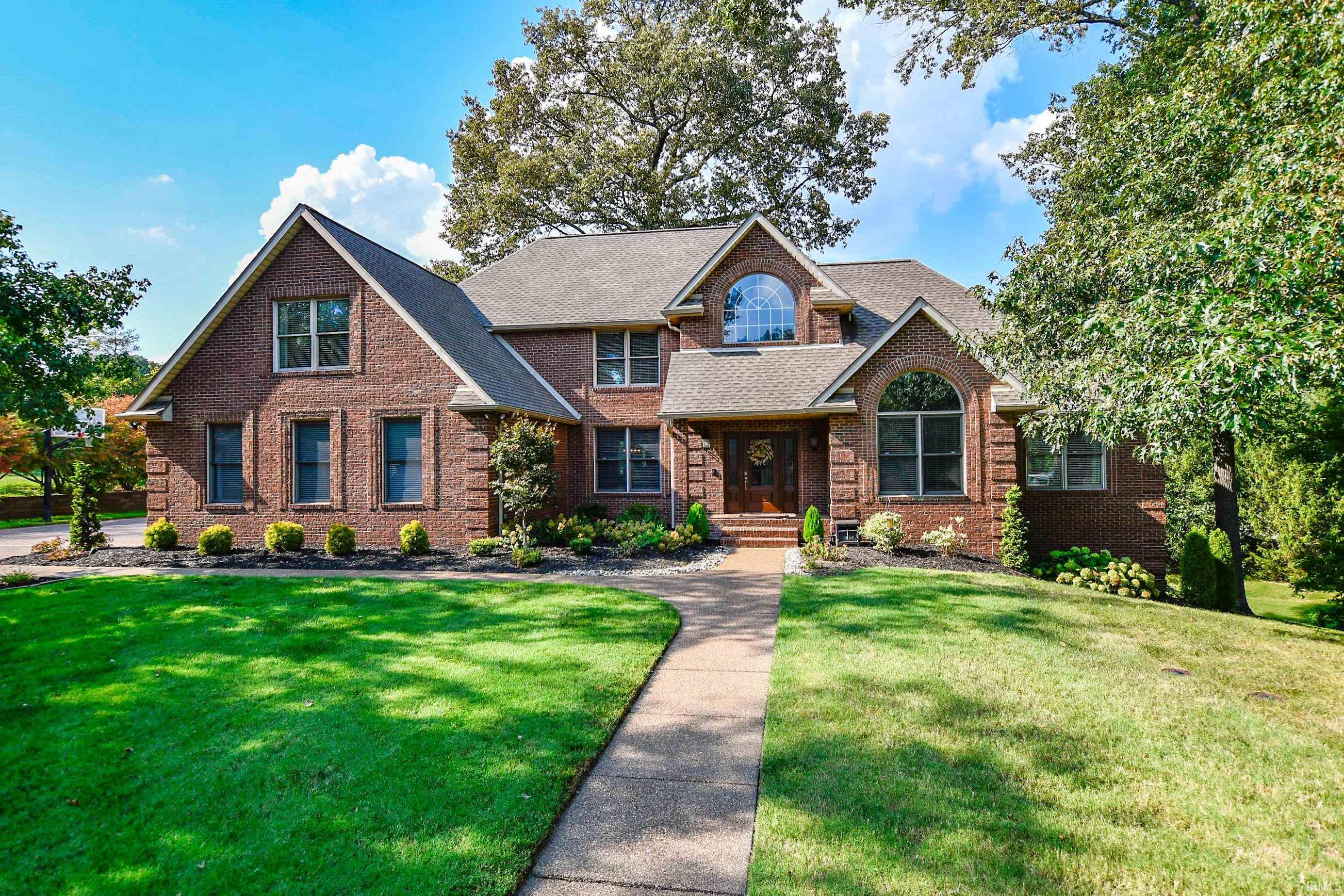 300 Beringer Drive Property Photo 1