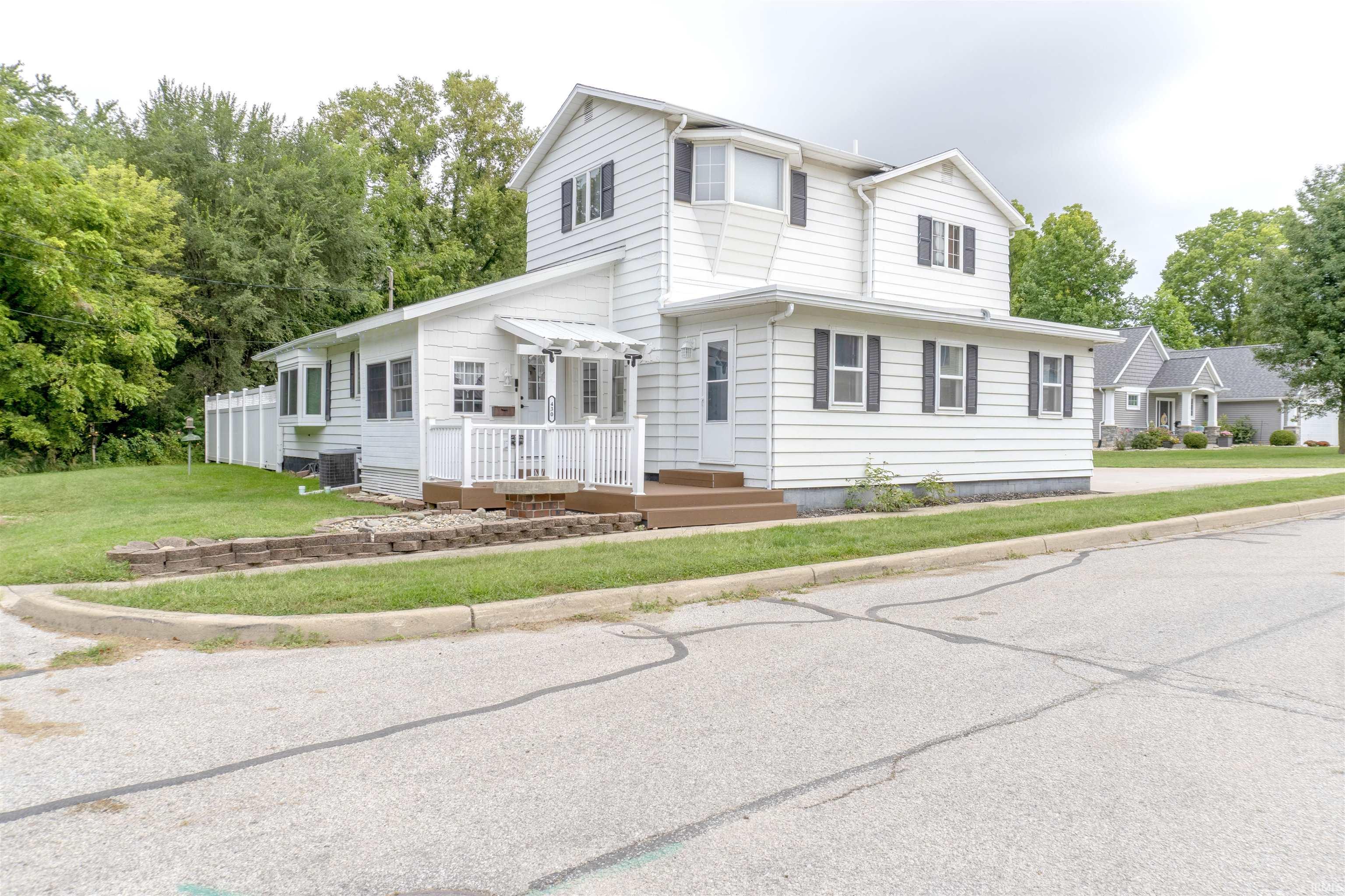 430 Clark Street Property Photo 1