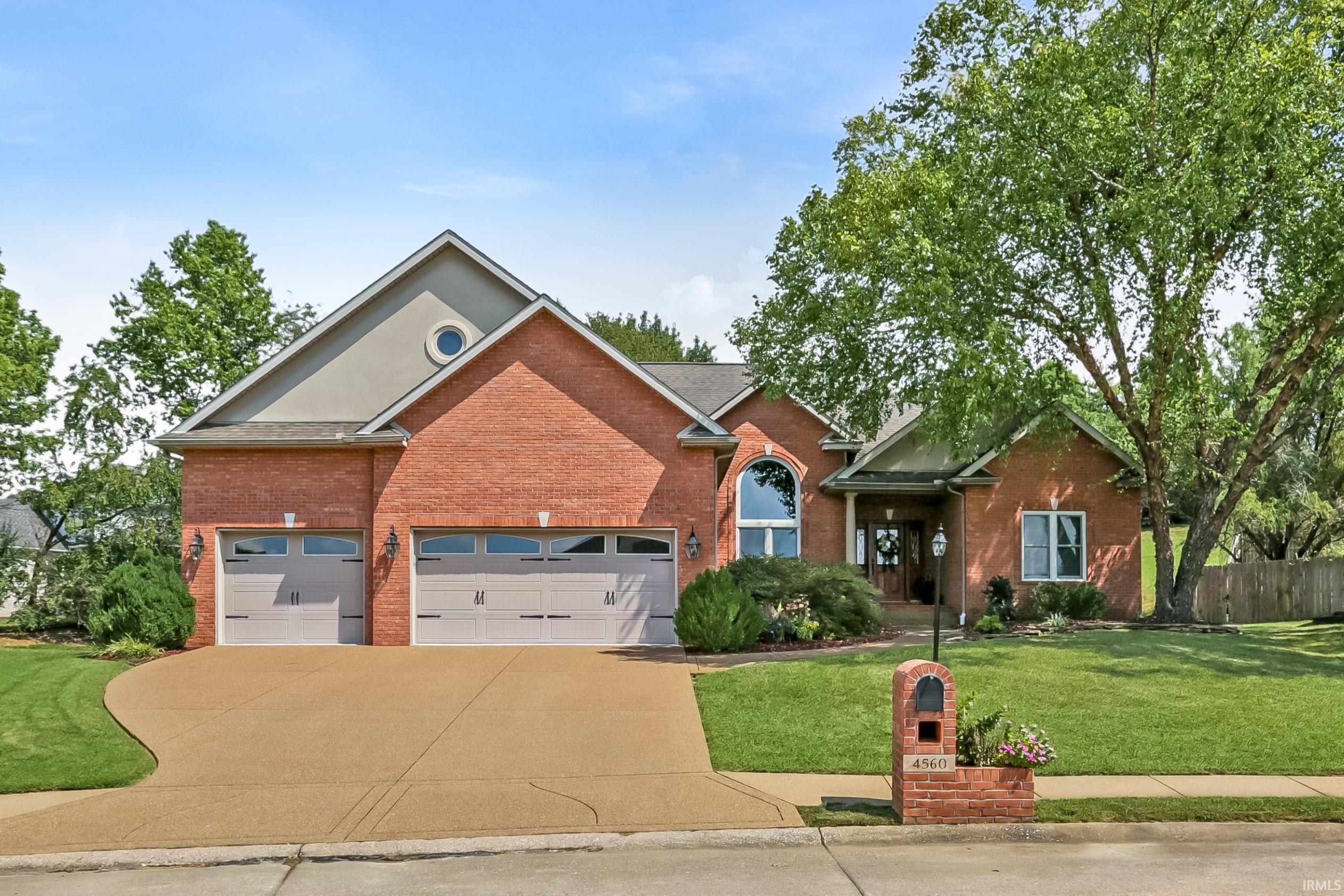 4560 Clint Circle