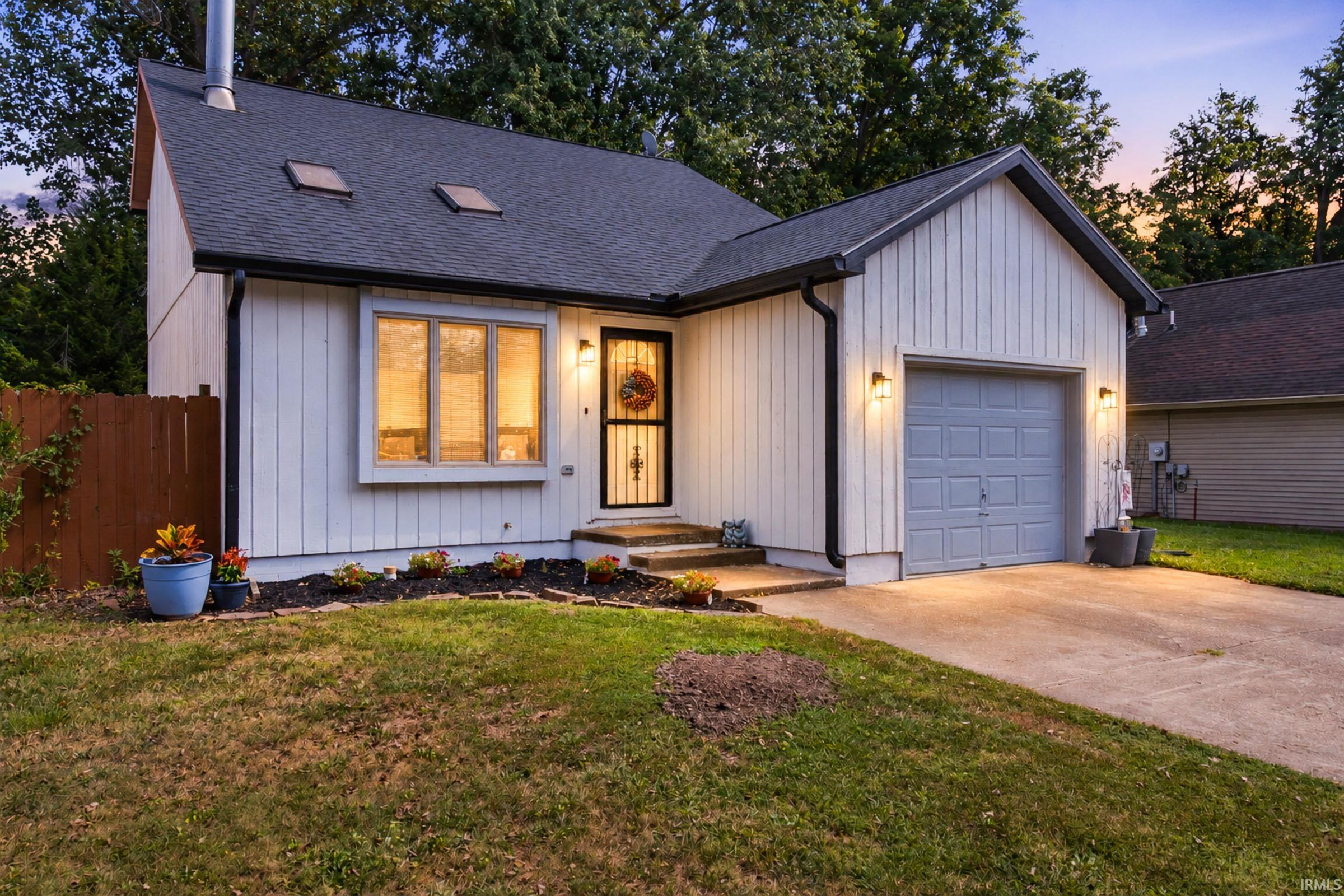 5622 Maple Lane