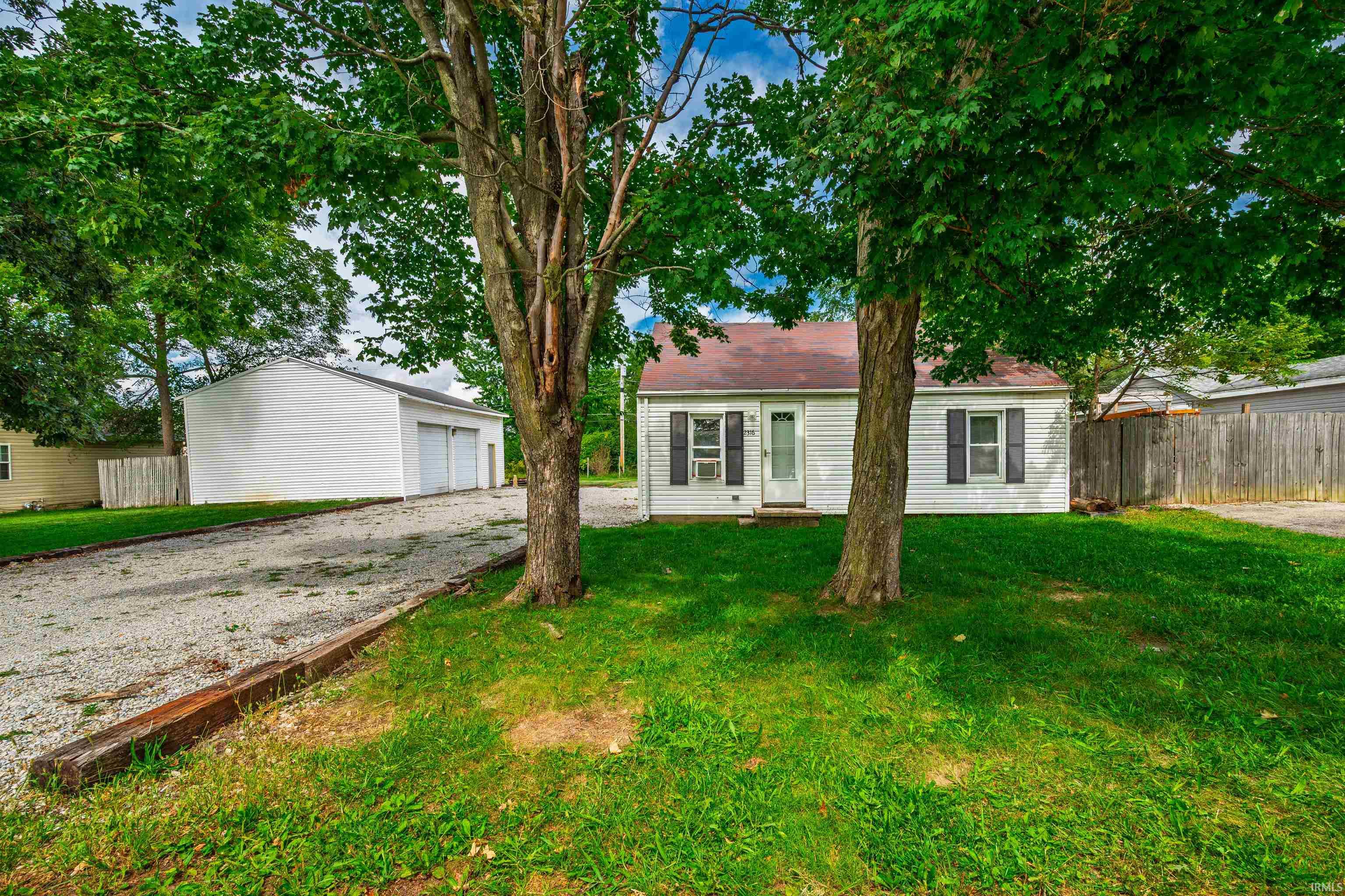 2316 E Cornell Avenue Property Photo 1