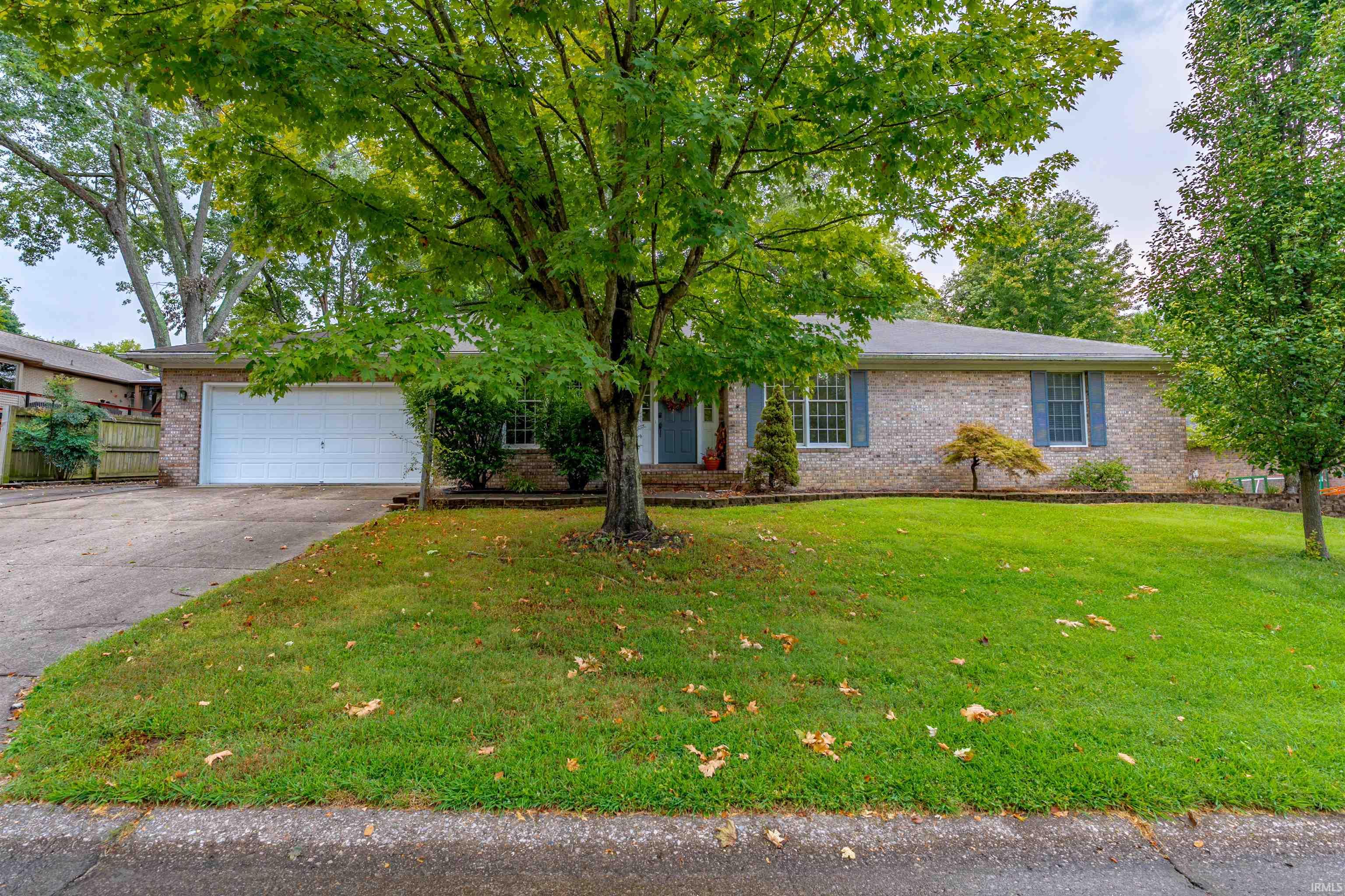 5433 Crestwood Drive Property Photo 1