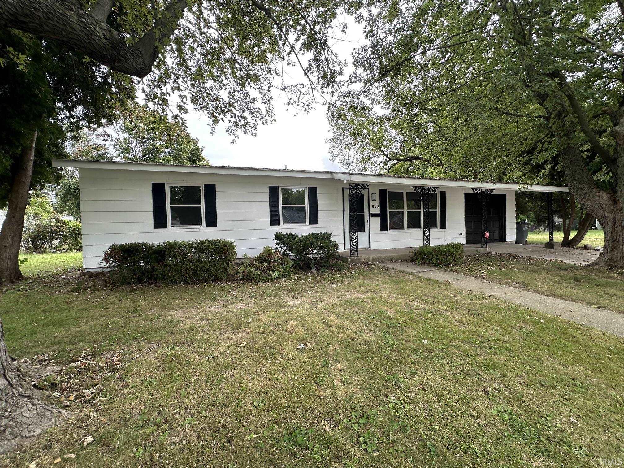 810 Westminster Lane Property Photo 1