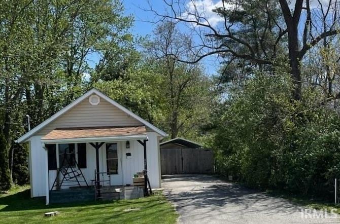 12500 S County Road 700 E. Road Property Photo 1