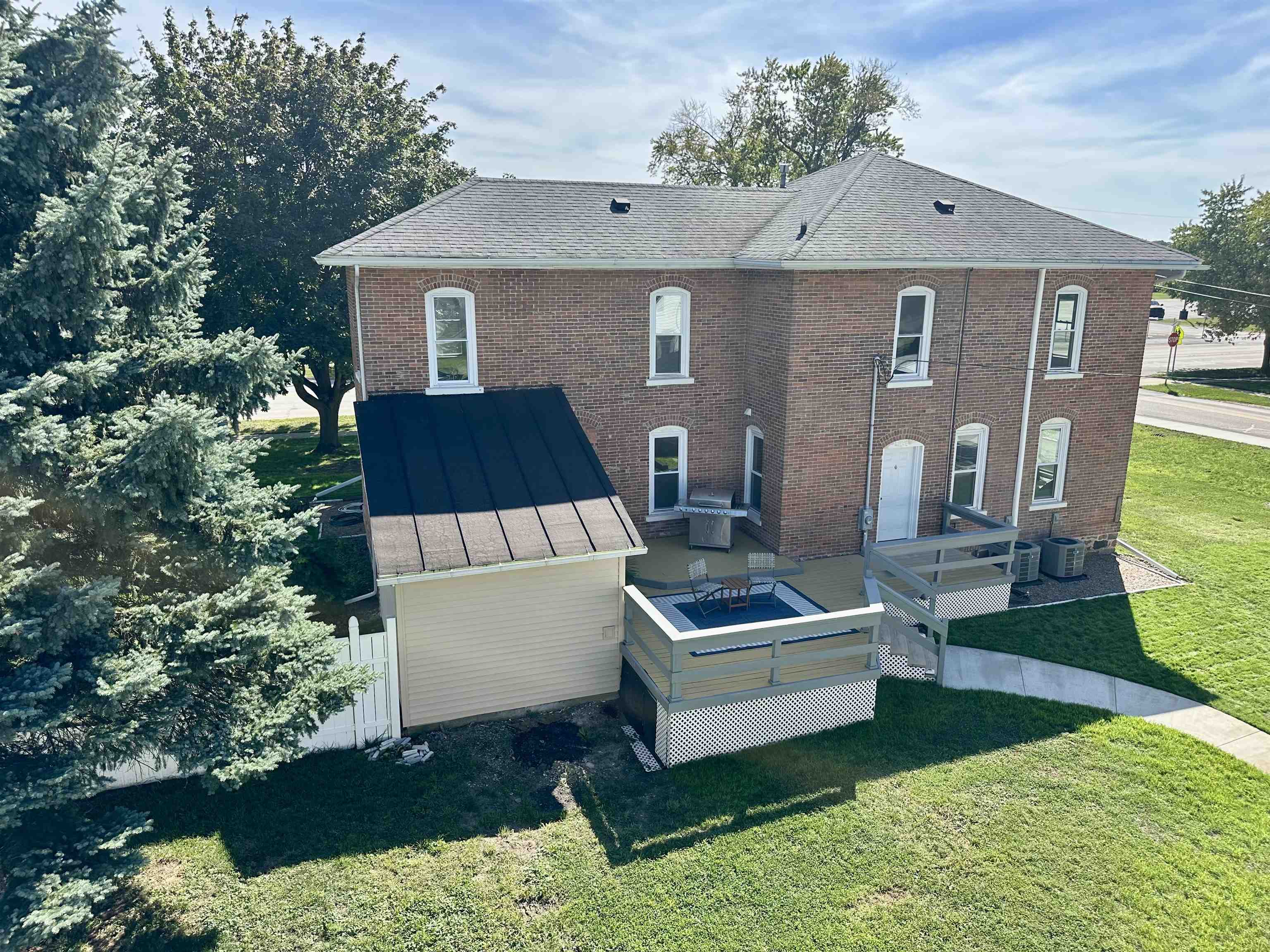 406 W Toledo Street Property Photo 1