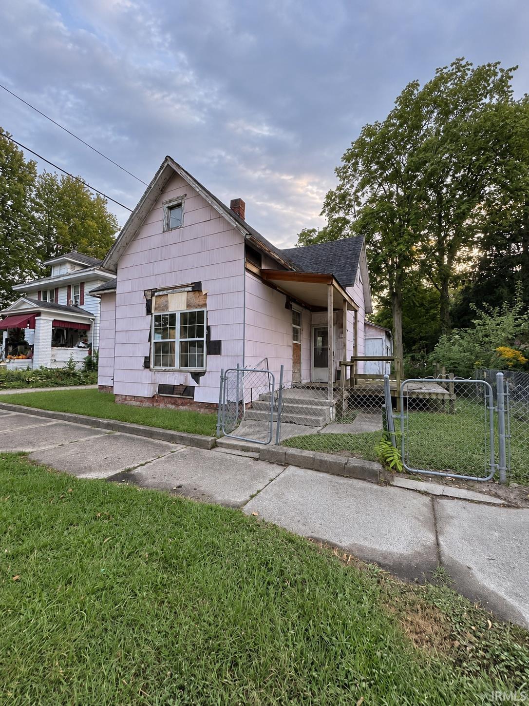 115 12th Street Property Photo 1